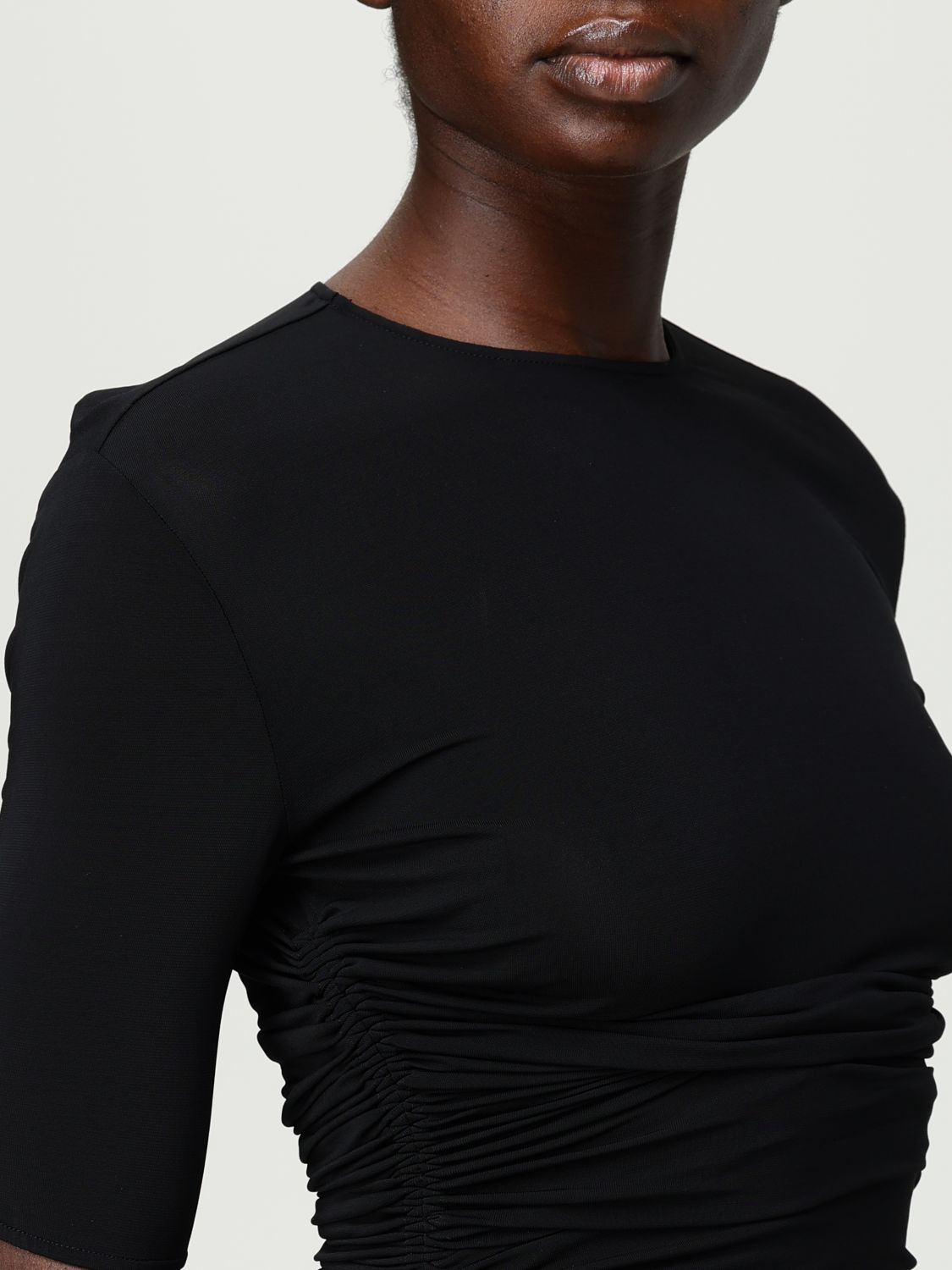 [Alaia] T-shirts SS26 AA9H1248J050B 995