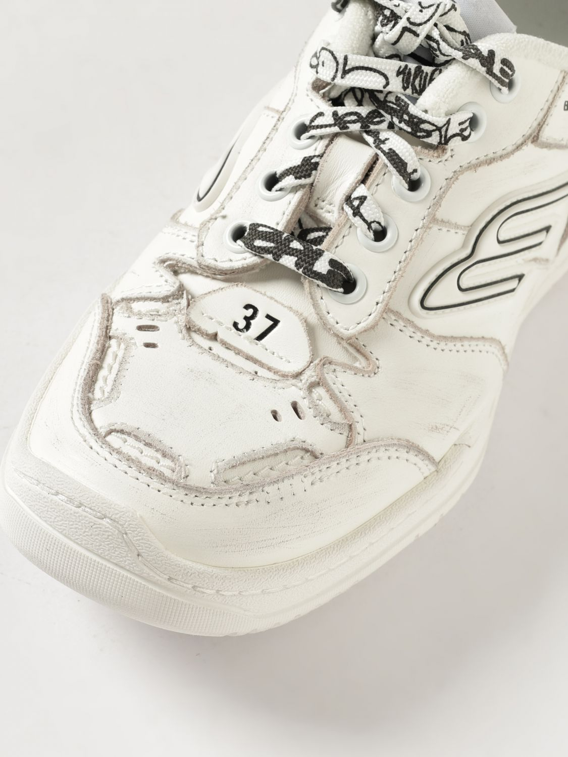 [Balenciaga] Sneakers SS26 841763WCURS 9000