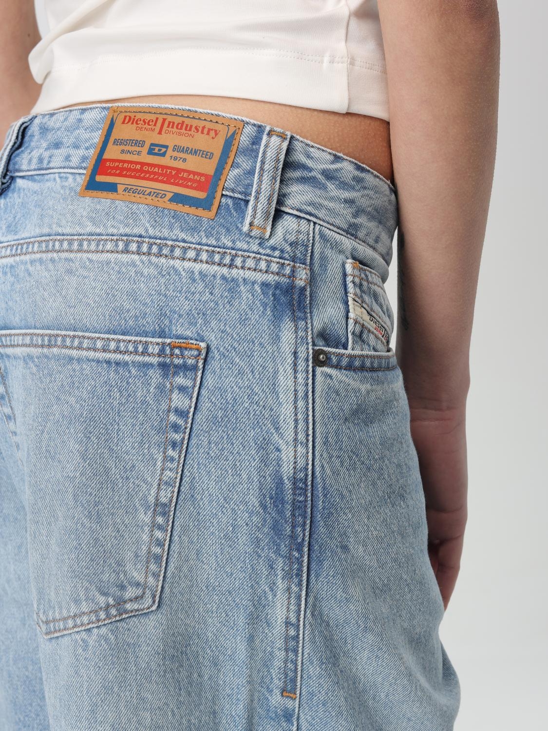 [Diesel] Jeans SS26 A0692609I29 01