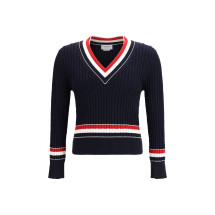 Intarsia cable-knit V-neck Sweater
