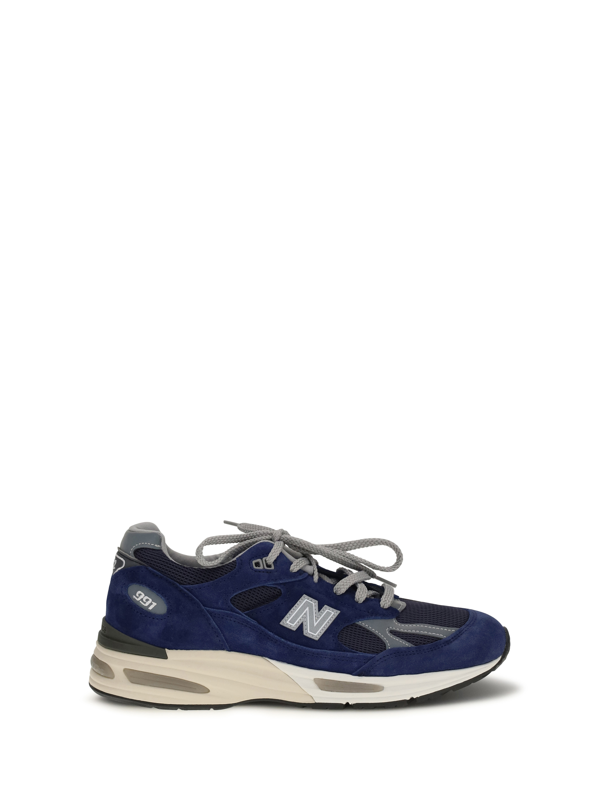 991v2 Sneakers