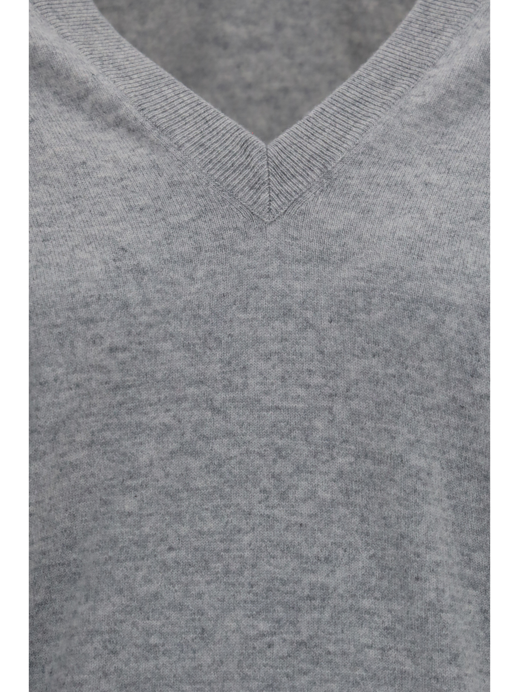 V-neck cashmere Sweater