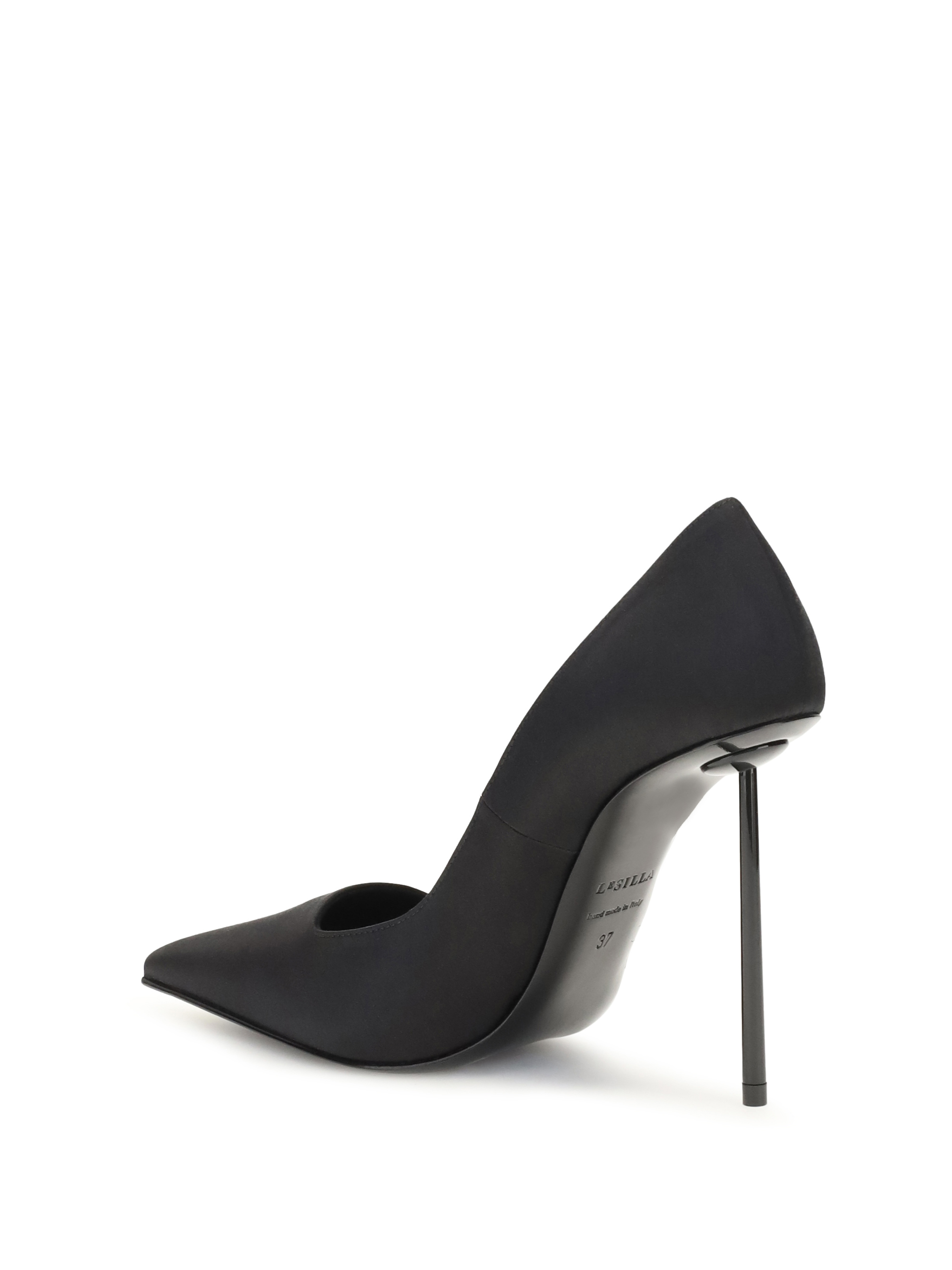 Amelia Pumps