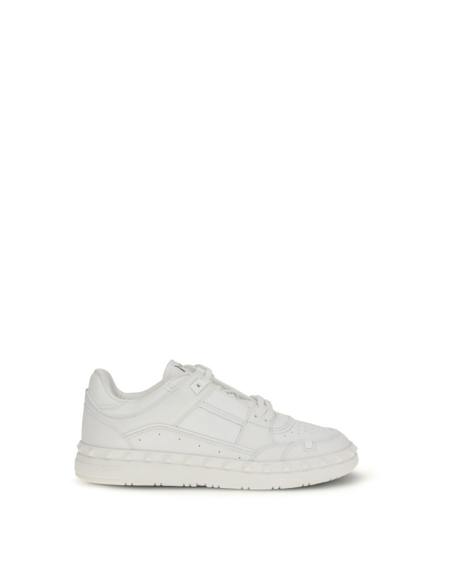 Low Top Freedots Sneakers