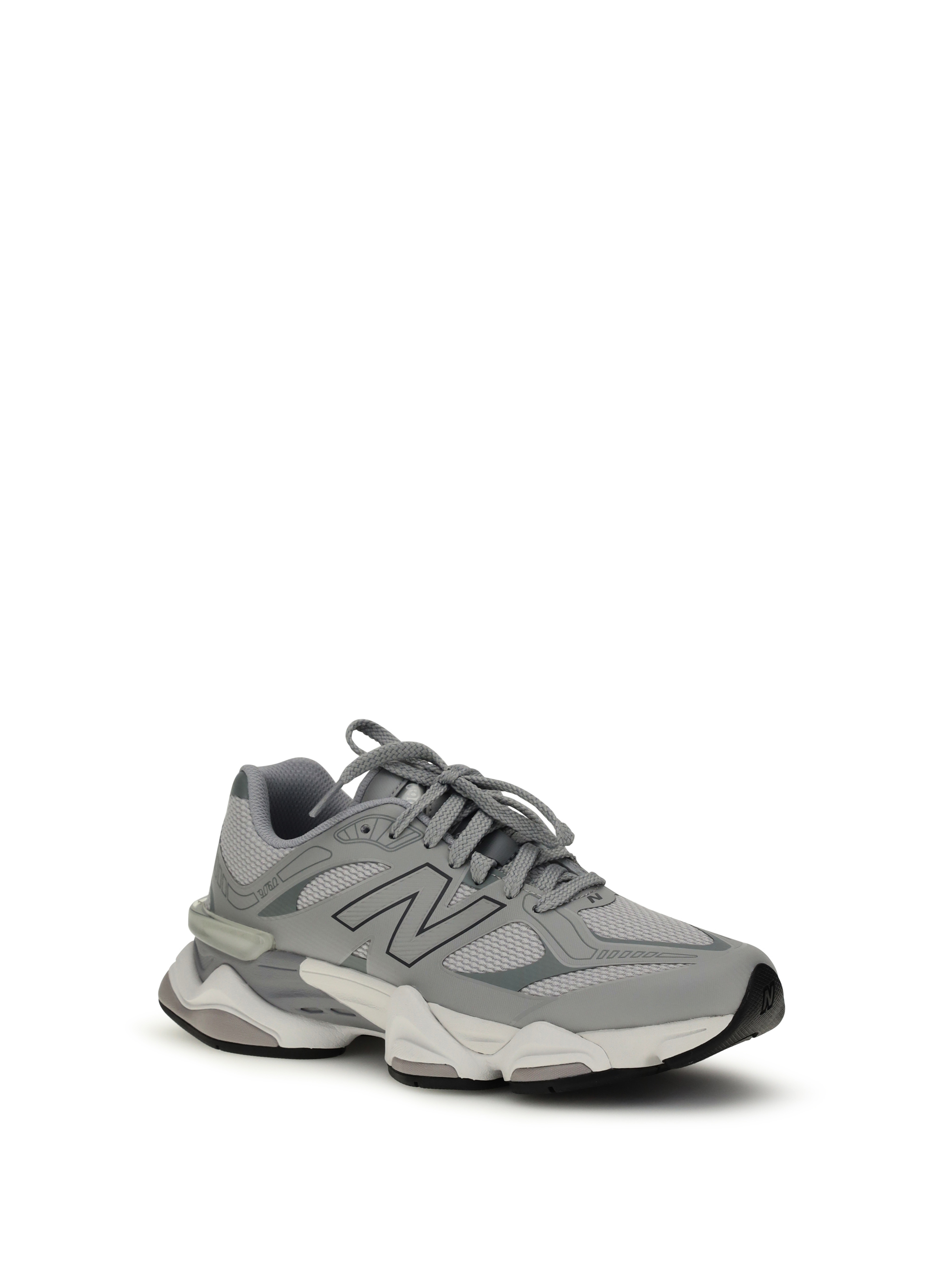 9060 Sneakers