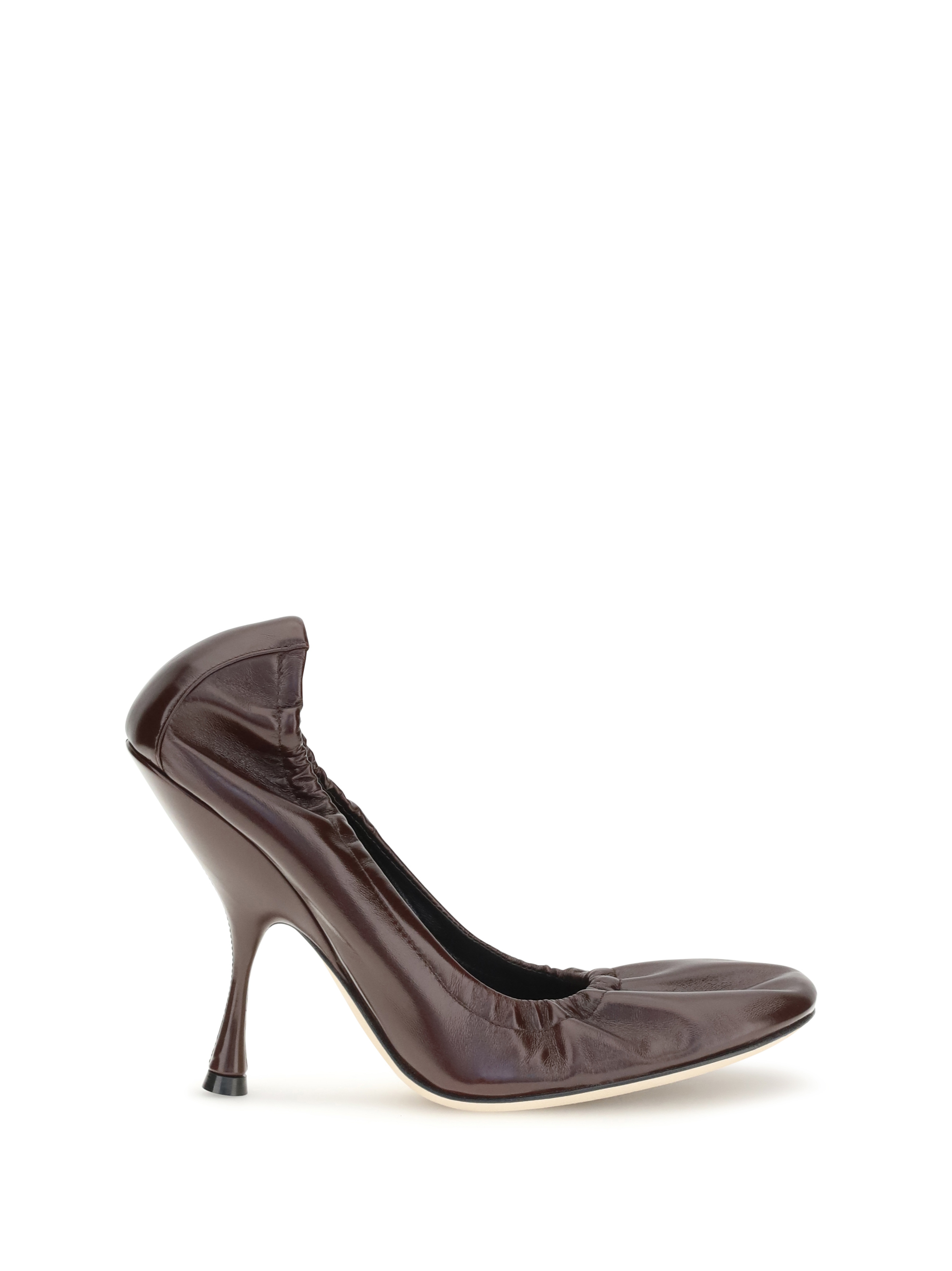 Pucker leather Pumps