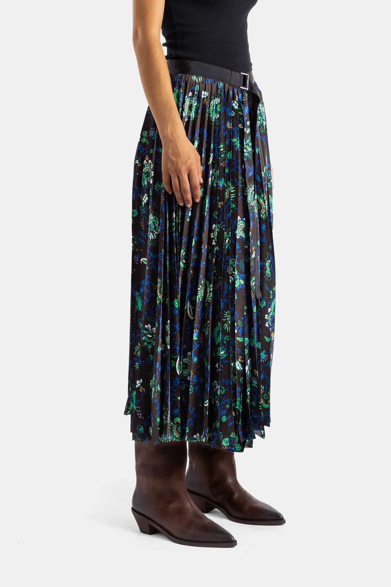 [Sacai] Long skirt FW26 26-08603