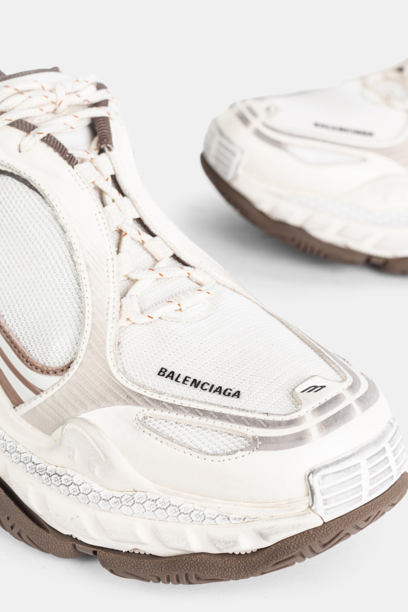 [Balenciaga] Sneakers FW26 865849-WTRS2