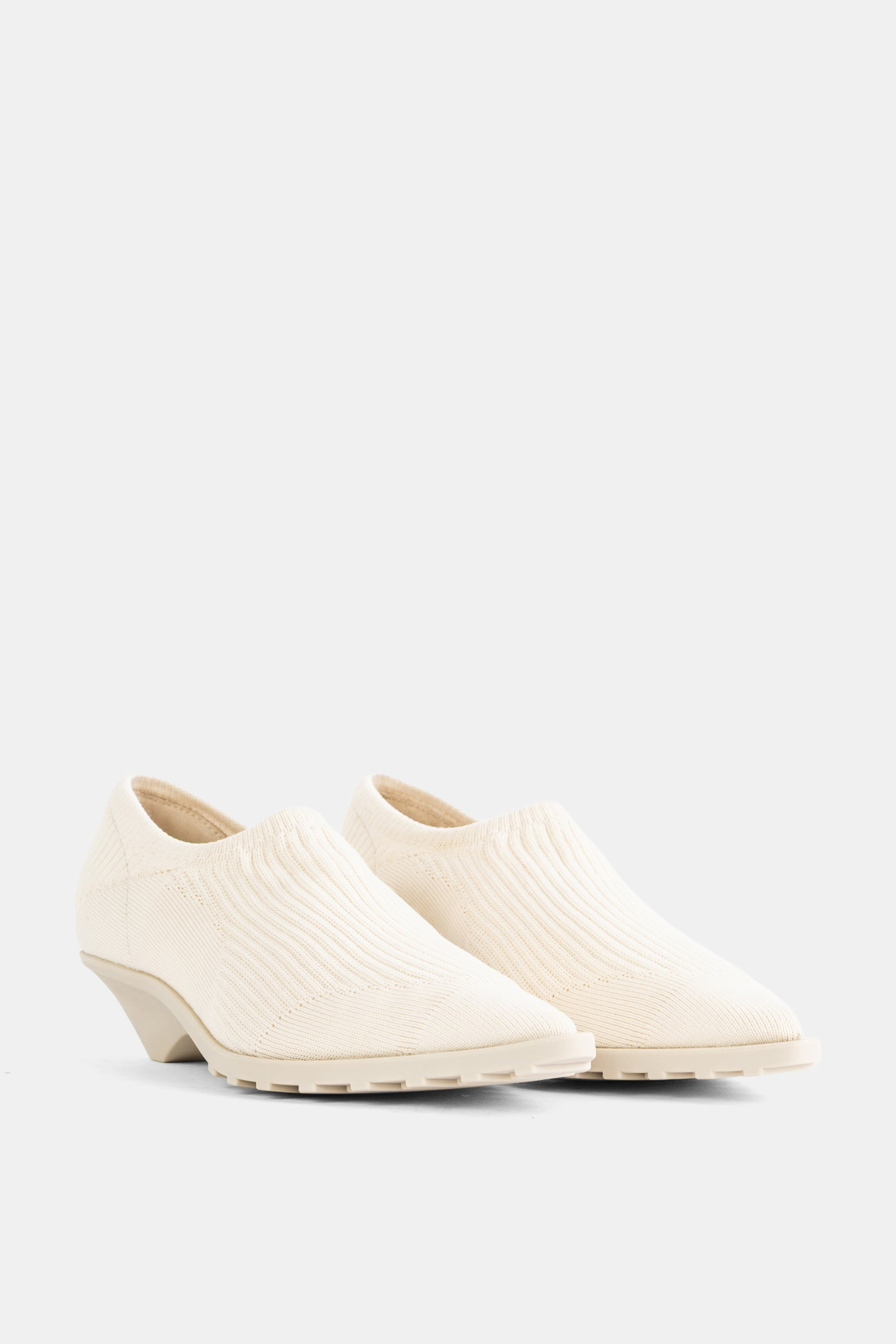 [CAMPER] Pumps FW26 K201998-001