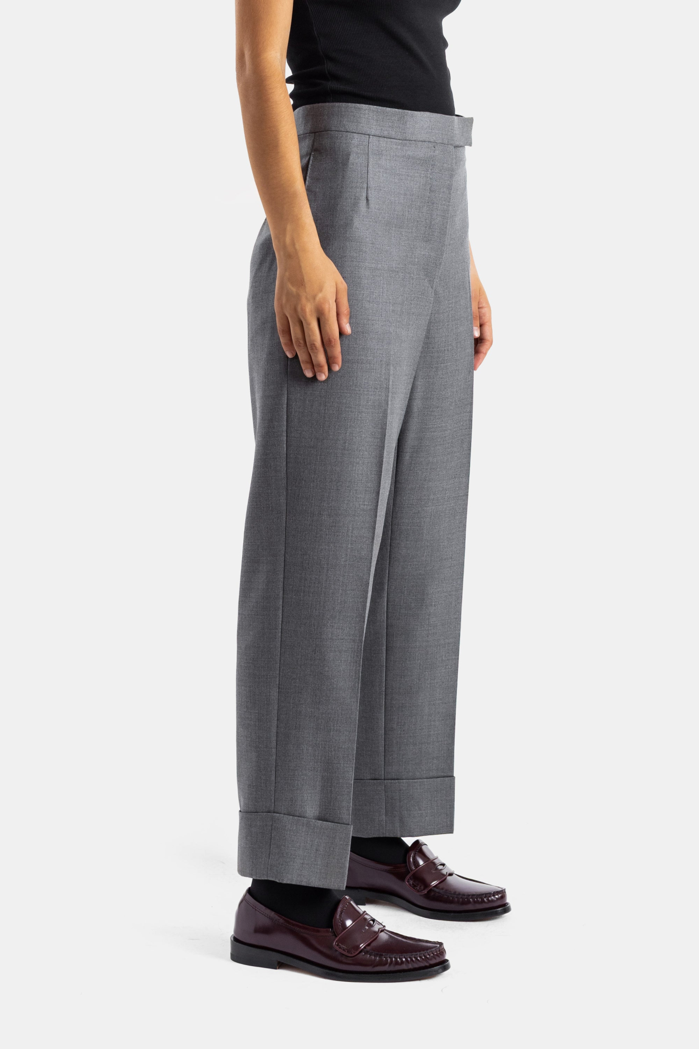 [Thom Browne] Trousers FW26 FTC337A-00626
