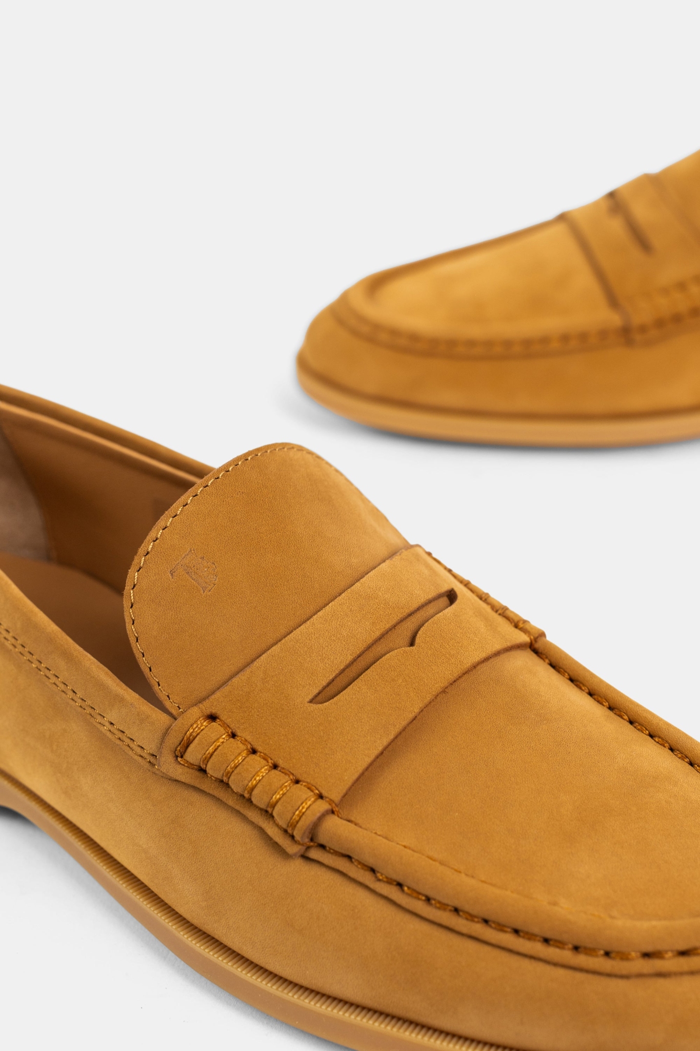 [Tod's] Moccasins SS26 XXW01M0JZ60UFQ
