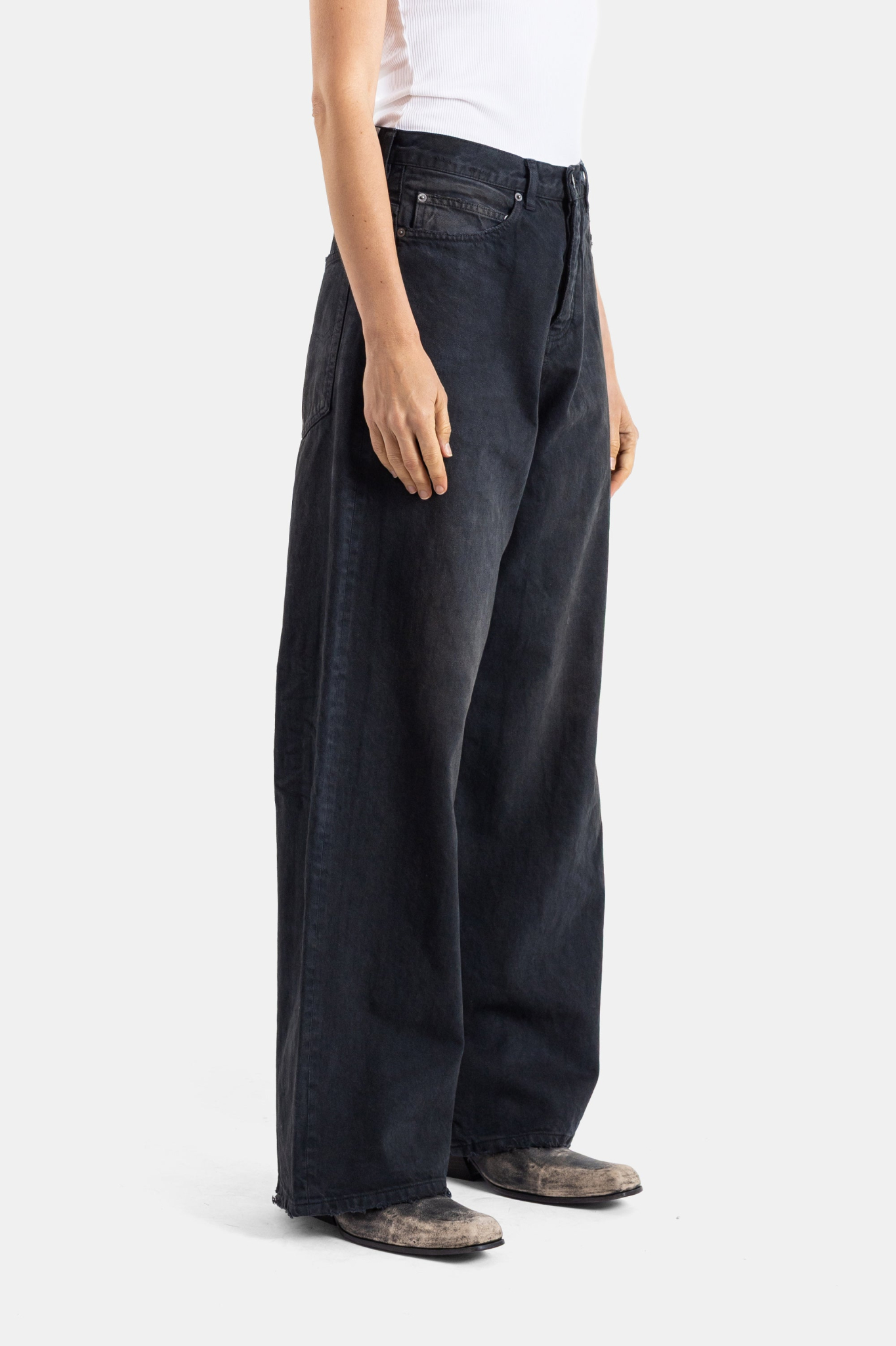 [Balenciaga] Jeans SS26 868319-TQW56