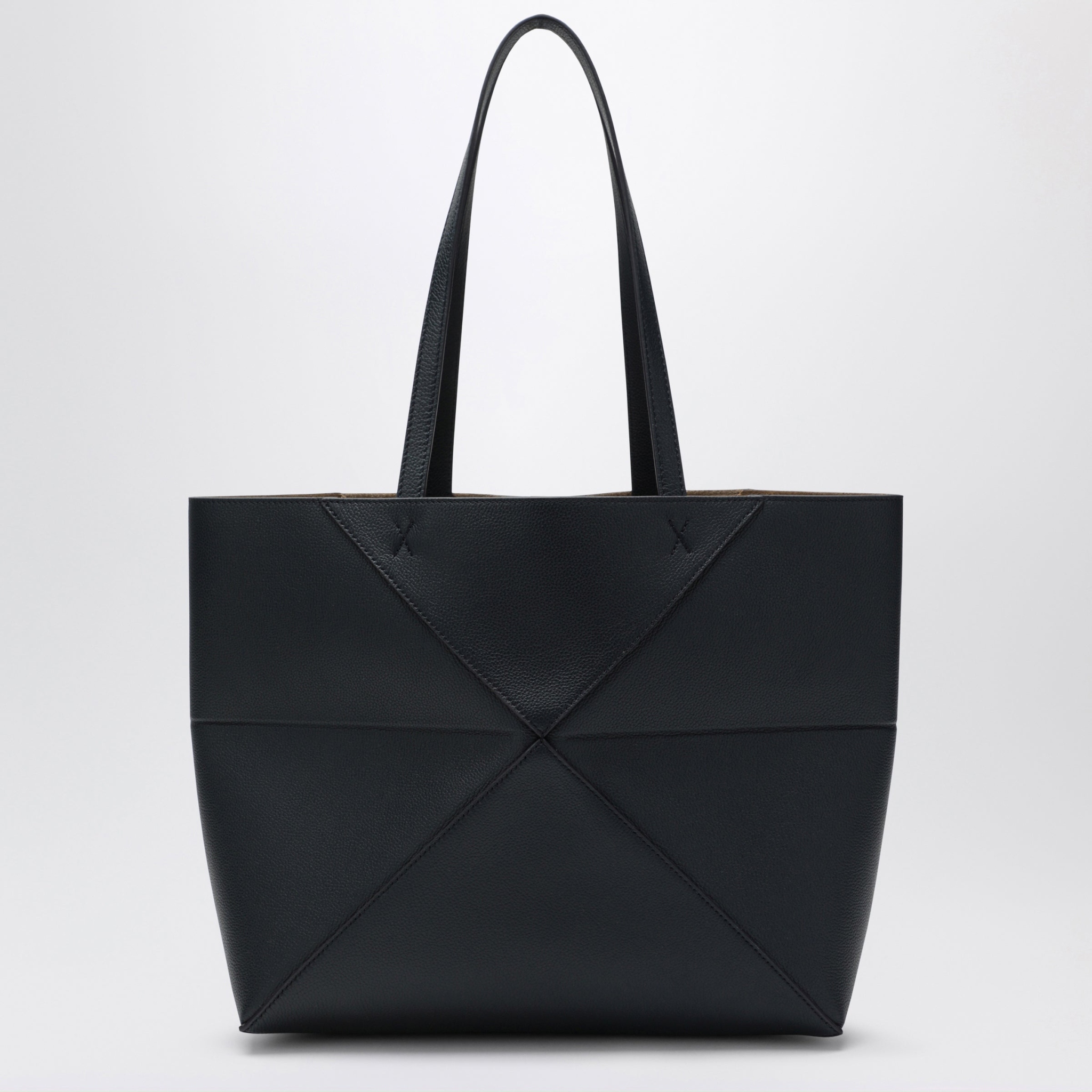 [Loewe] Tote bag FW26 A779PEWX04LE