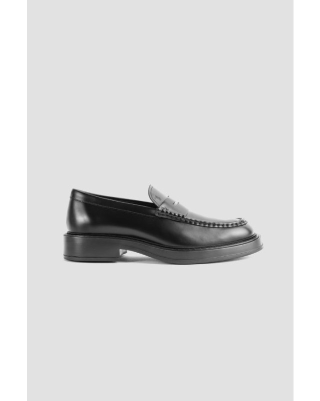[Tod's] Moccasins FW25 XXM61K0AI40LYG