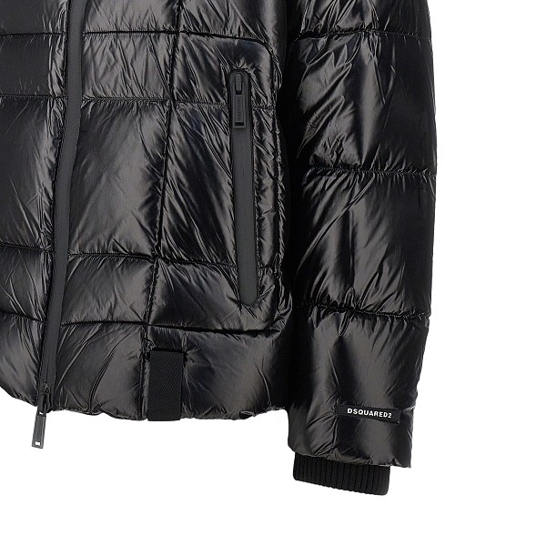 [Dsquared2] Down Jacket FW26 S74AM1611D35315900-900