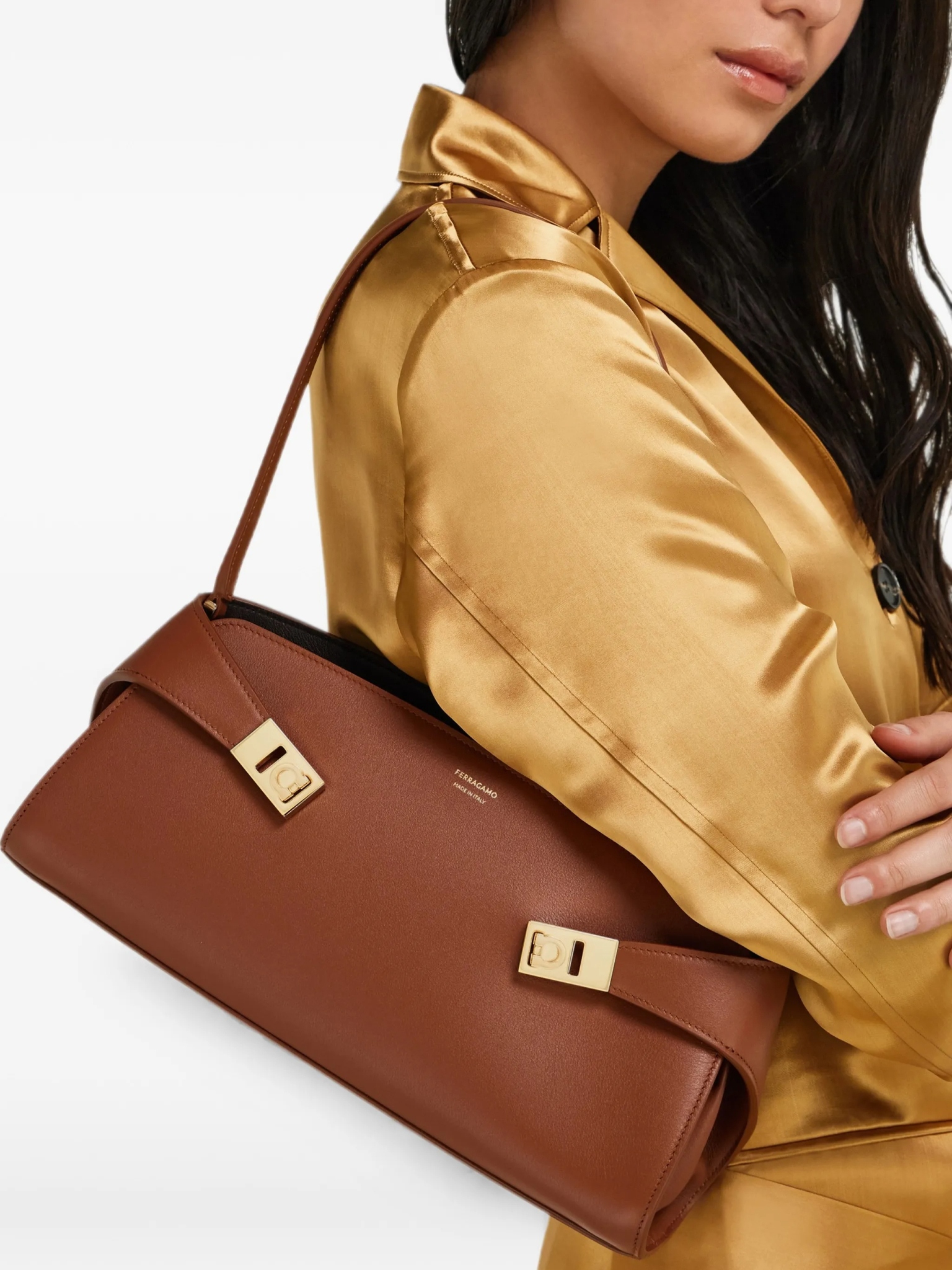 [Salvatore Ferragamo] Shoulder bag FW26 0795365