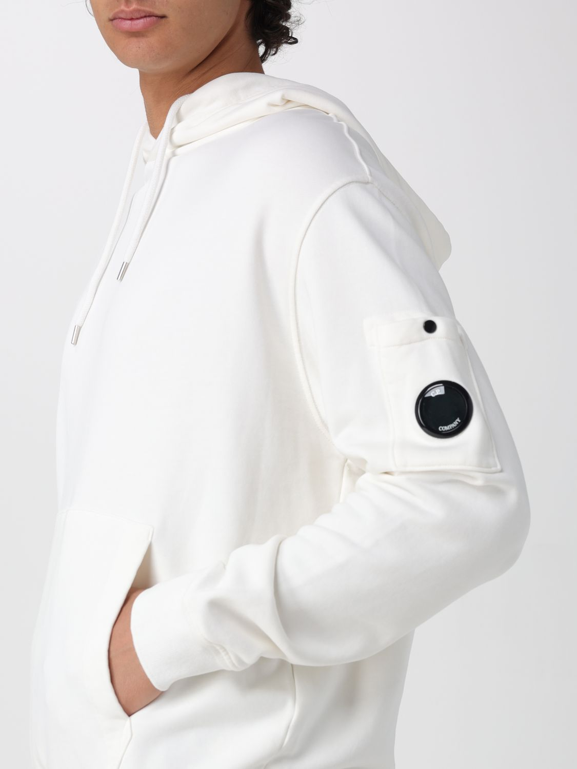 [C.P. Company] Sweatshirt SS26 20CMSS037A110044G 103
