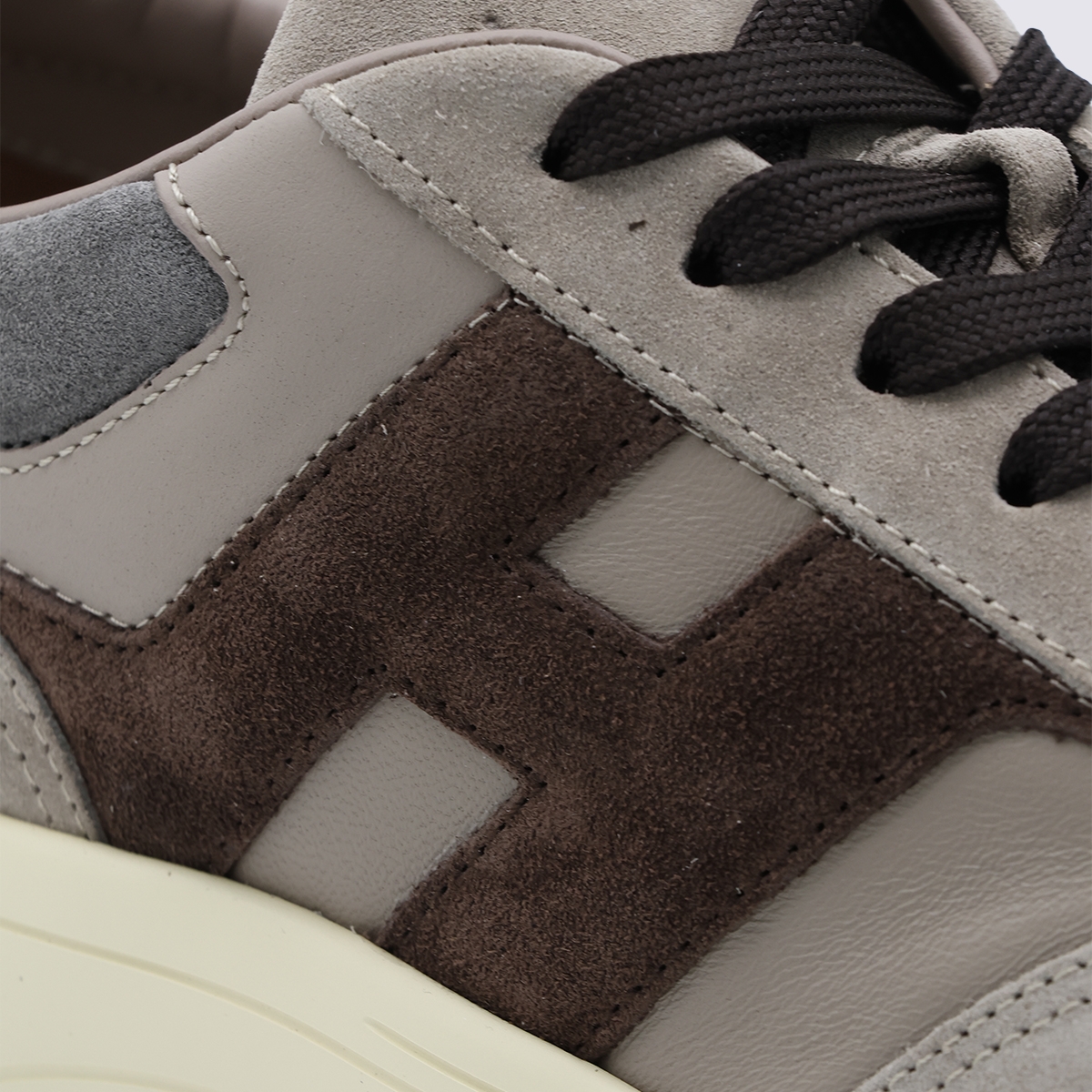 [Hogan] Sneakers FW26 HXM5630FR30UHC739S
