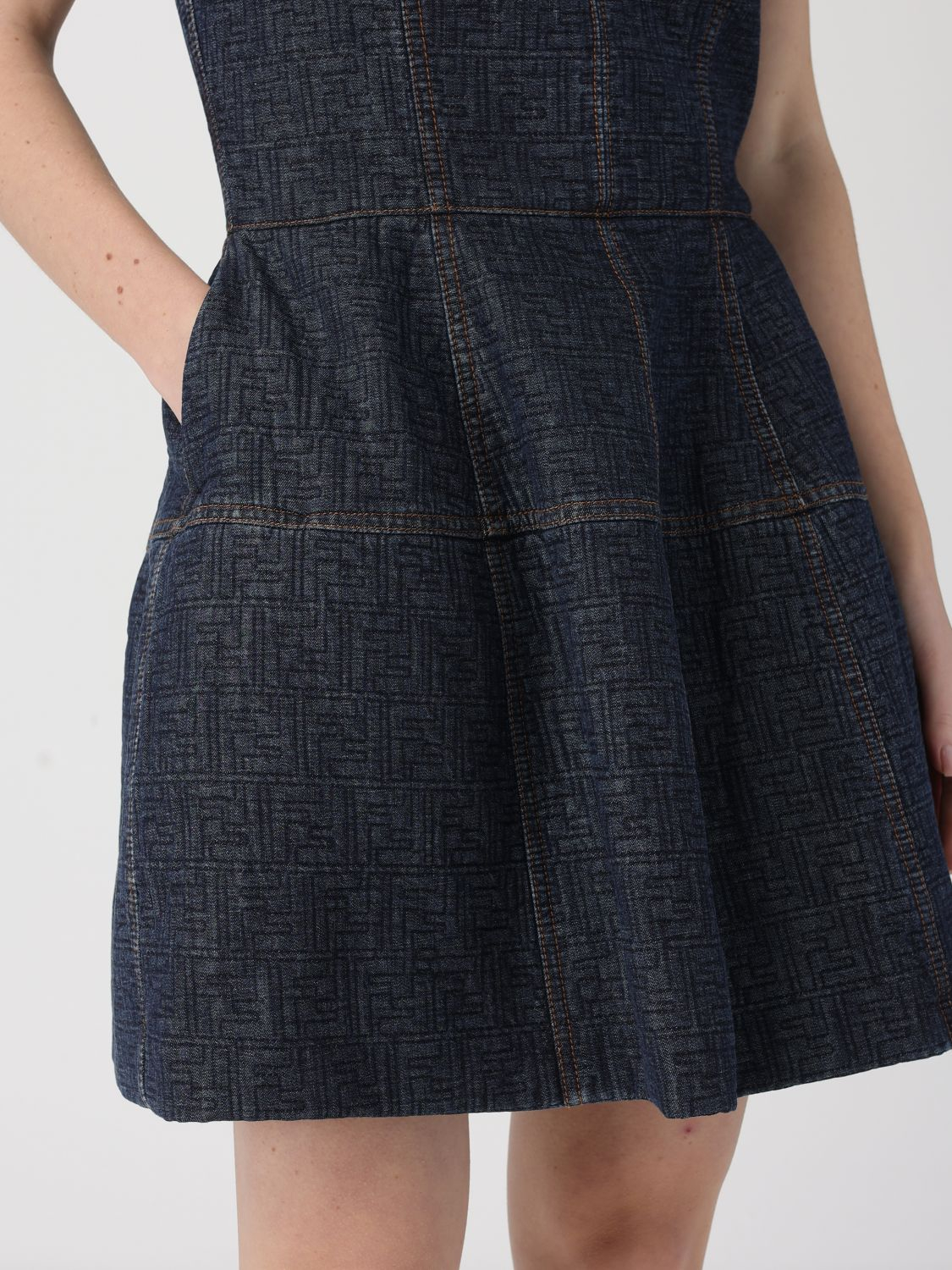[Fendi] Sleeveless dress SS26 FLD568AW82 F1UKI