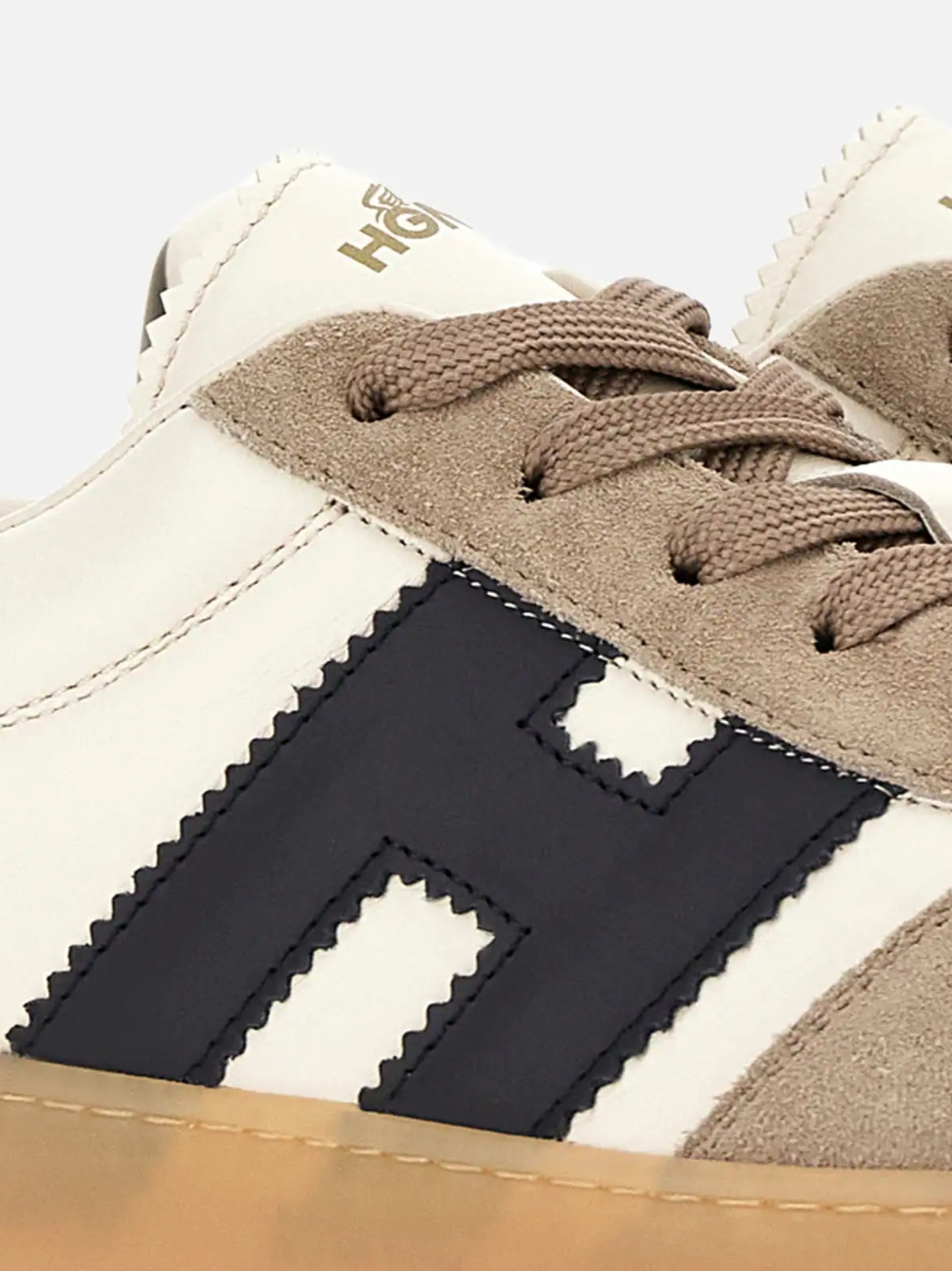 [Hogan] Sneakers FW26 HXM6470FB60 UHC