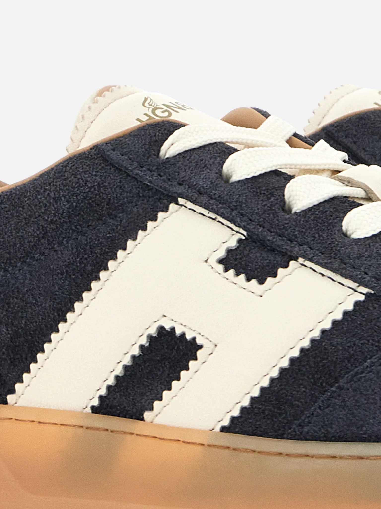 [Hogan] Sneakers FW26 HXM6470FB60 PJQ