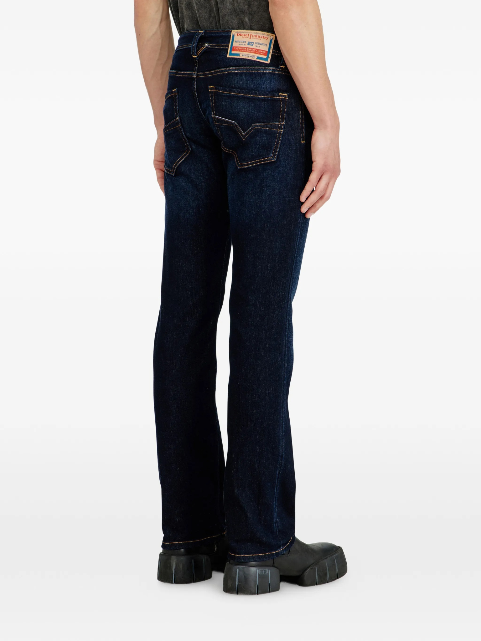 [Diesel] Jeans FW26 00C06Q 09Q15