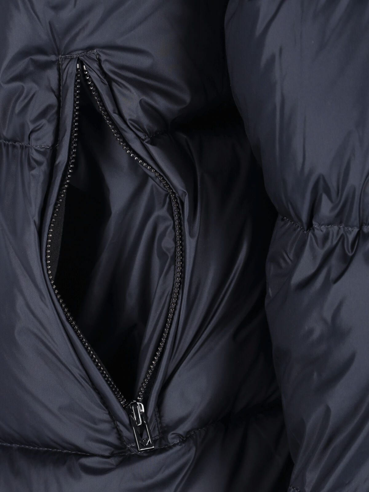 [Emporio Armani] Down Jacket FW25 EM003275 AF18078UB118