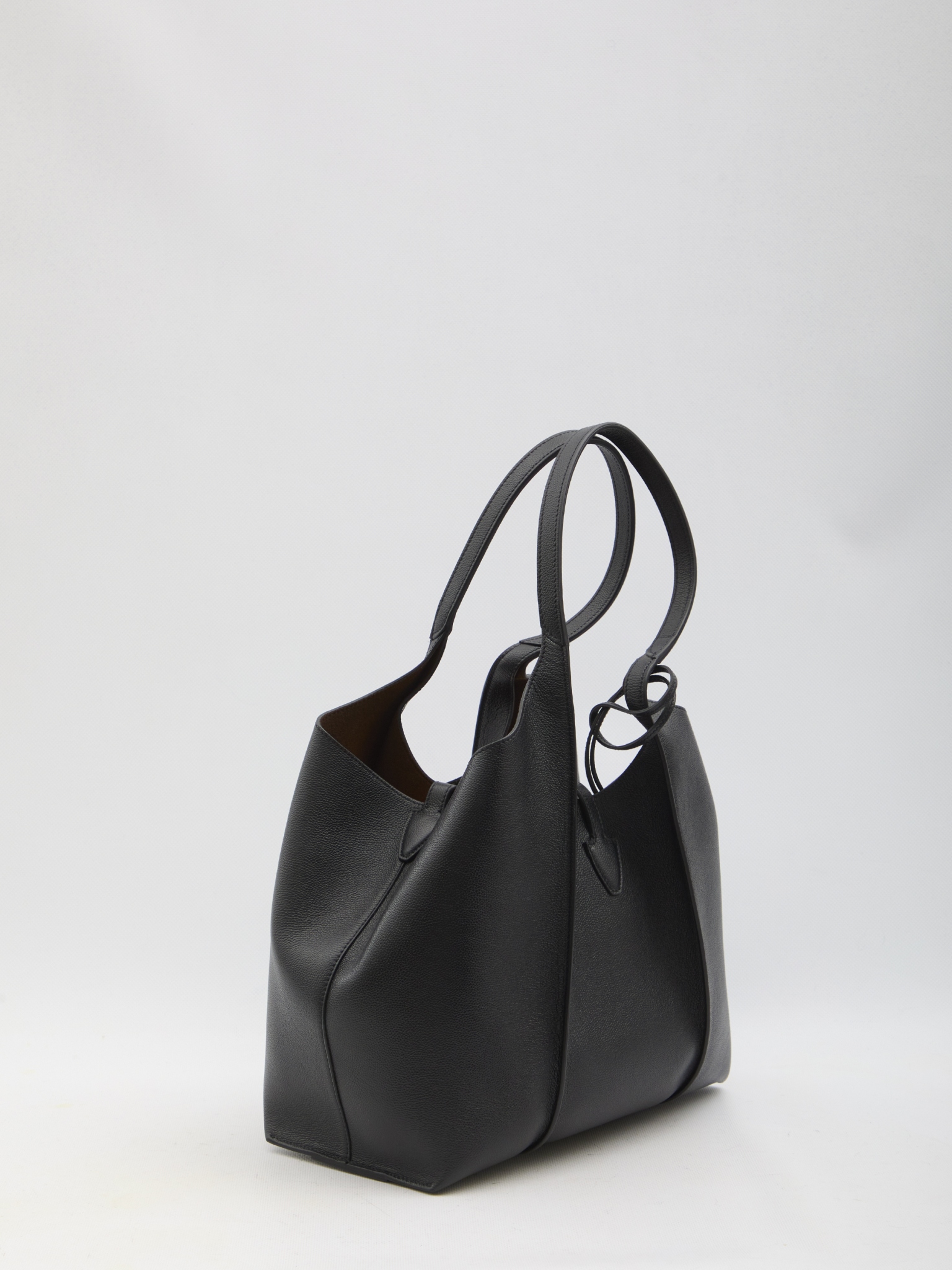 [Tod's] Shoulder bag FW26 XBWTSBA0200_Q8E_B999