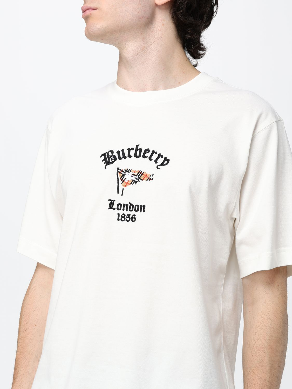 [Burberry] T-shirts Short Sleeve FW26 8128197