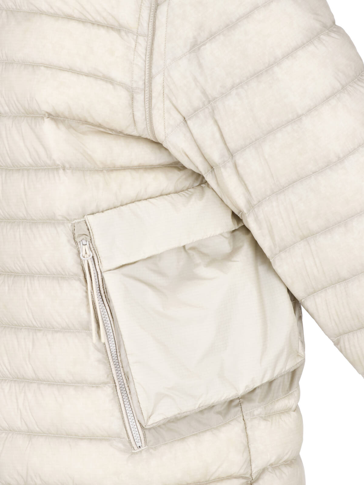 [C . P . COMPANY] Down Jacket FW26 21CMOW126A 110416A120