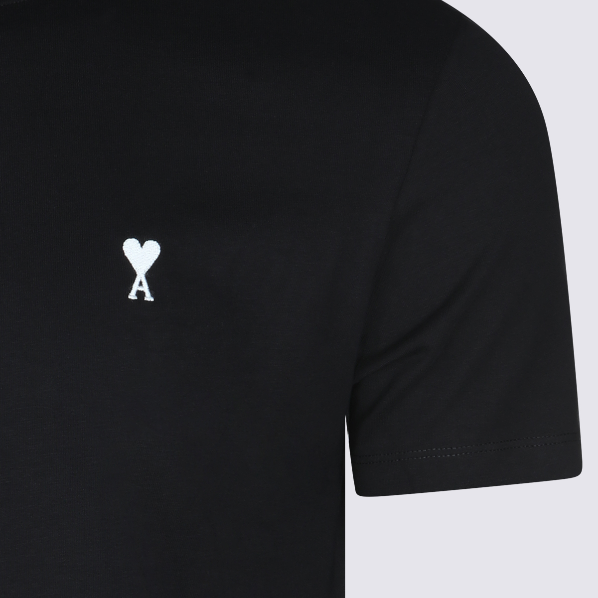[Ami Paris] T-shirts Short Sleeve FW26 HTS346724045