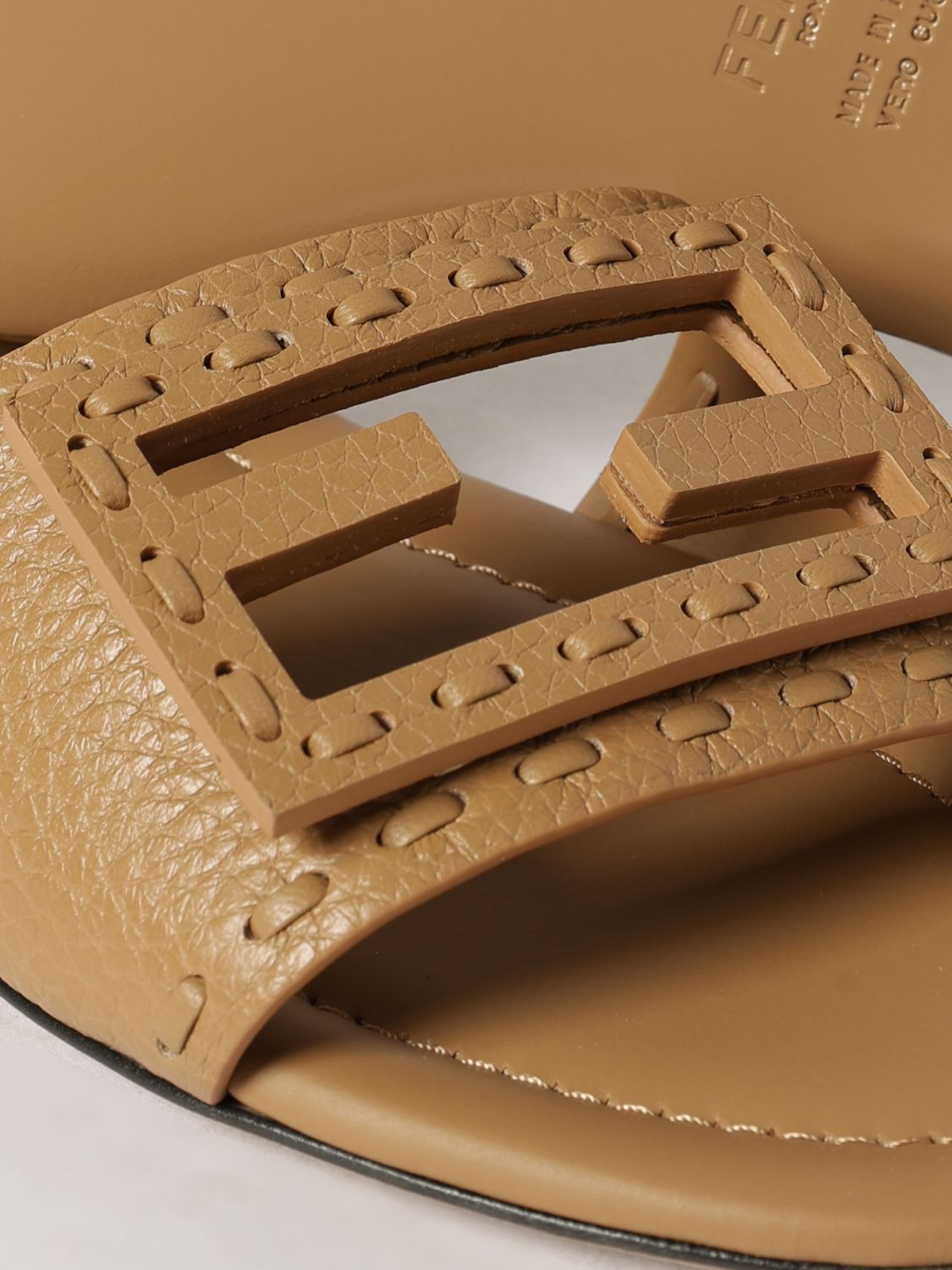 [Fendi] Sandals FW26 8R8136AQY2 F1WYD