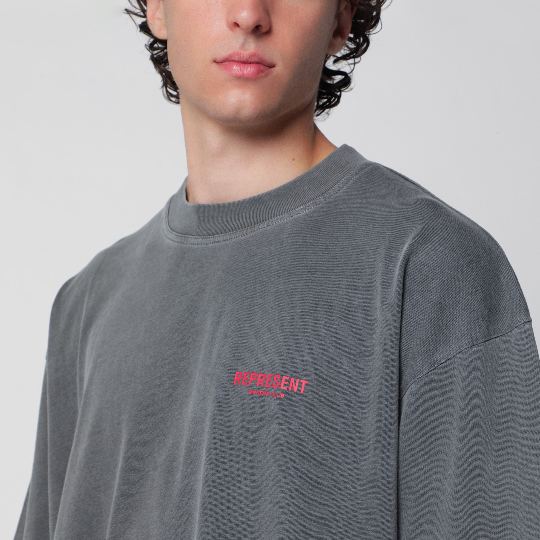 [Represent] T-shirts Short Sleeve FW26 OCM41114CO