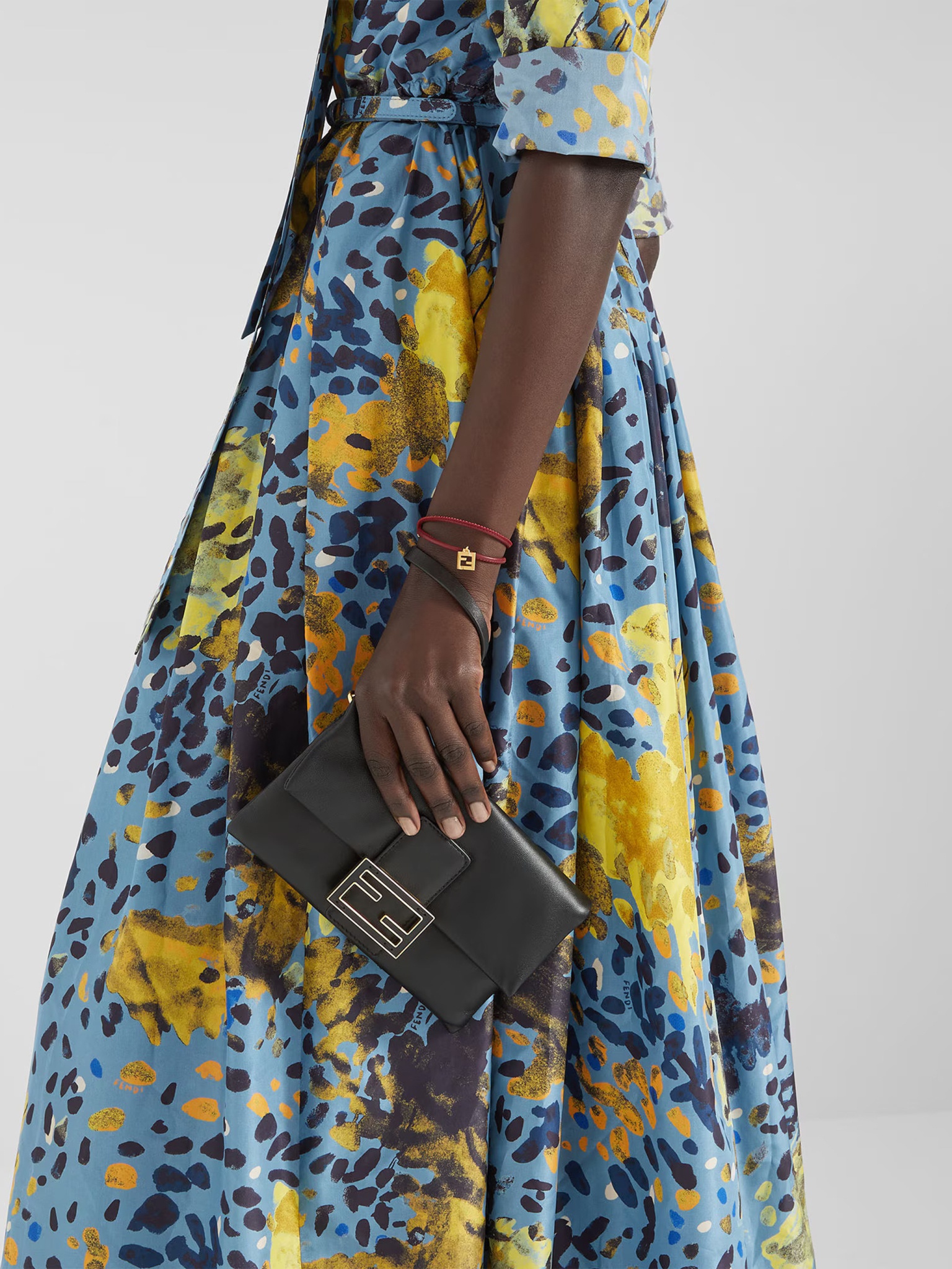 [Fendi] Clutch bag SS26 8M0538ABVEF0KUR