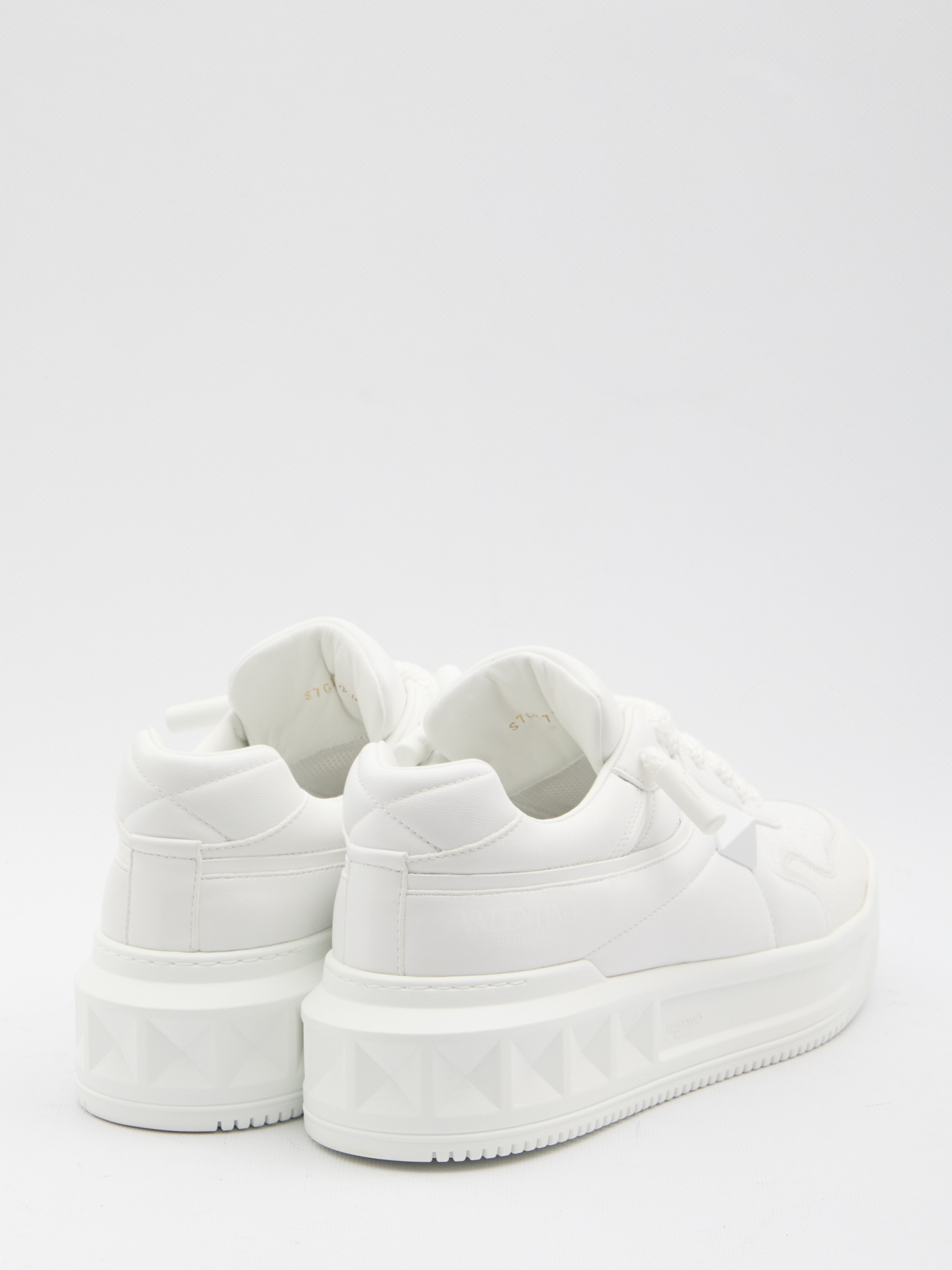 [Valentino Garavani] Sneakers FW26 7Y2S0G37_XTM_0BO