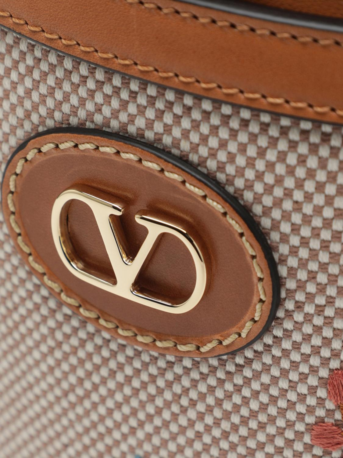 [Valentino Garavani] Cross body bag SS26 8W2B0S97FTT C1Q