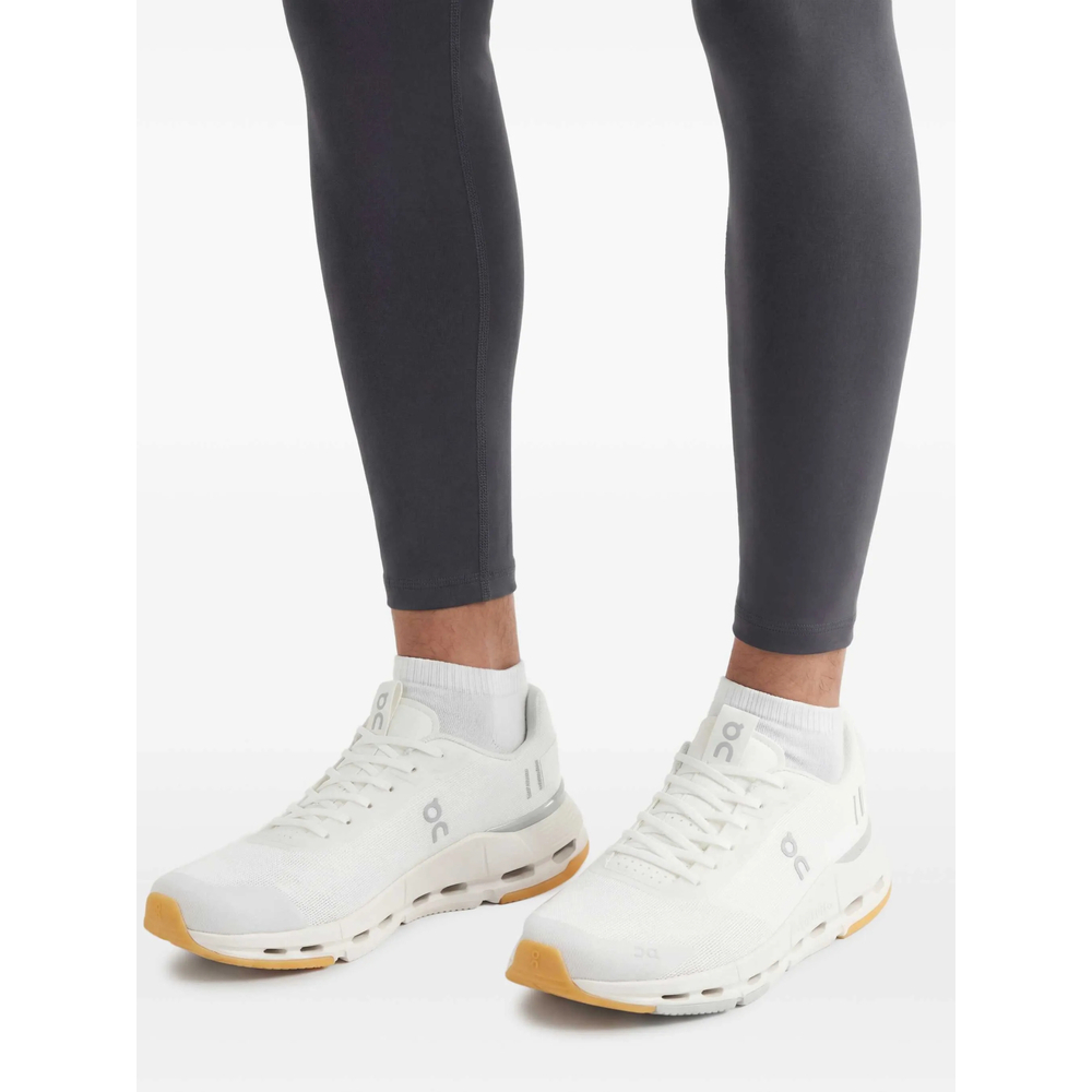 [ON RUNNING] Sneakers FW26 3ME30150924 CLOUDNOVA WHIVO