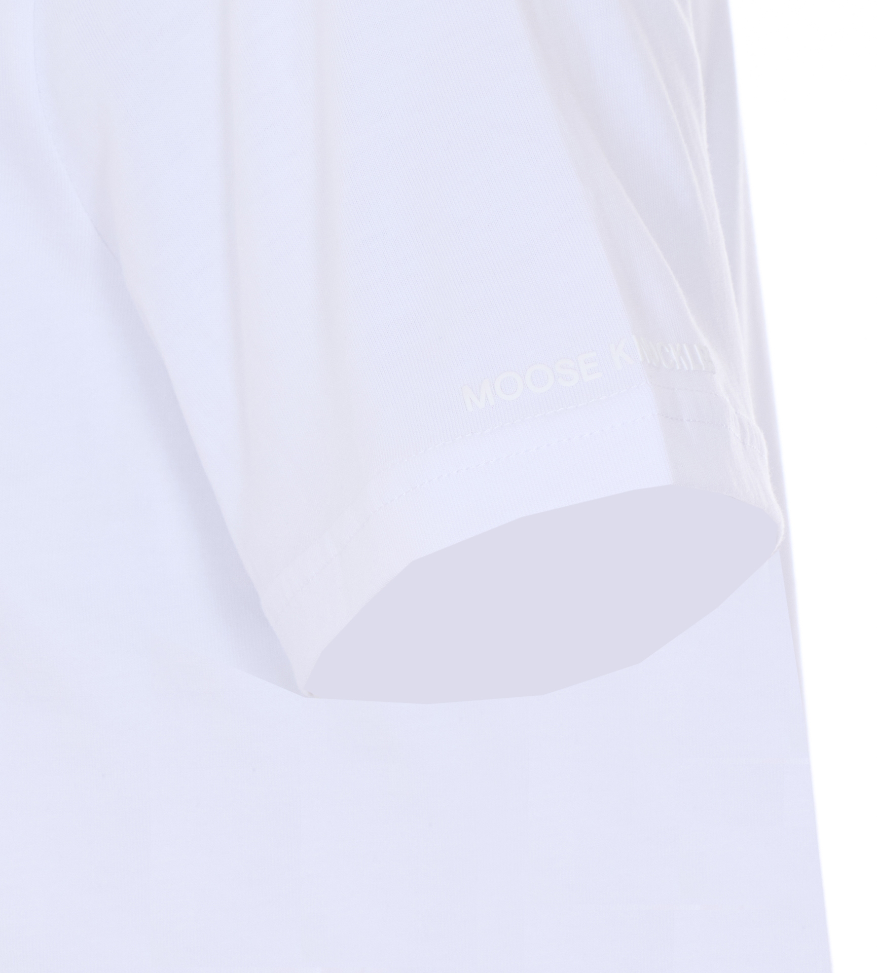 [Moose Knuckles] T-shirts Short Sleeve SS26 M16MT733909