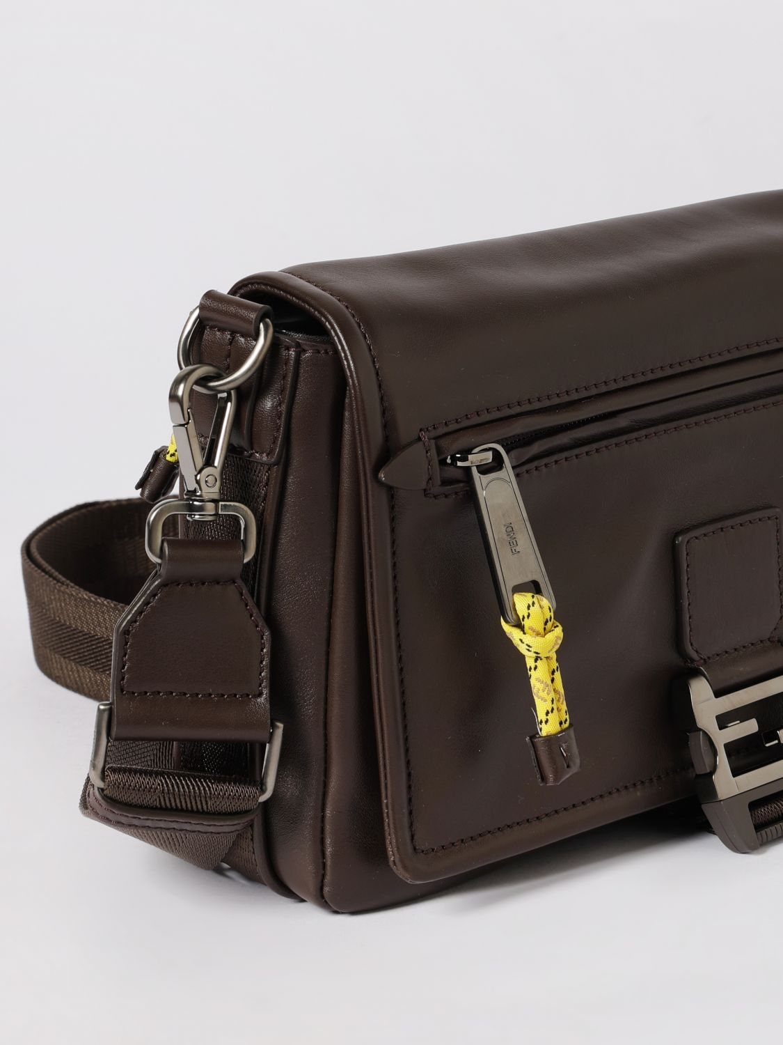 [Fendi] Cross body bag SS26 7VA685AV8B F1VTT