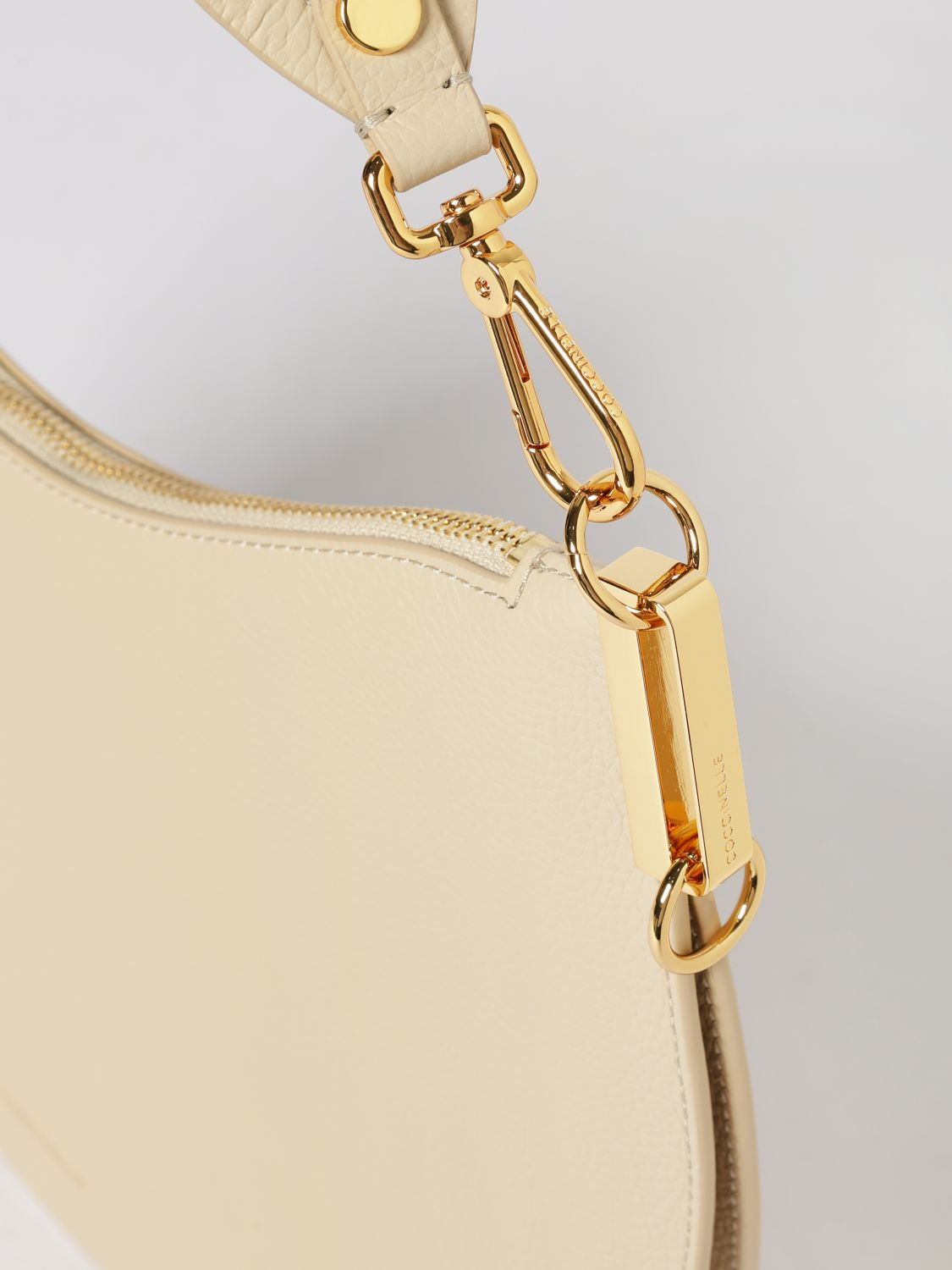 [Coccinelle] Shoulder bag SS26 E1QKF130201 700