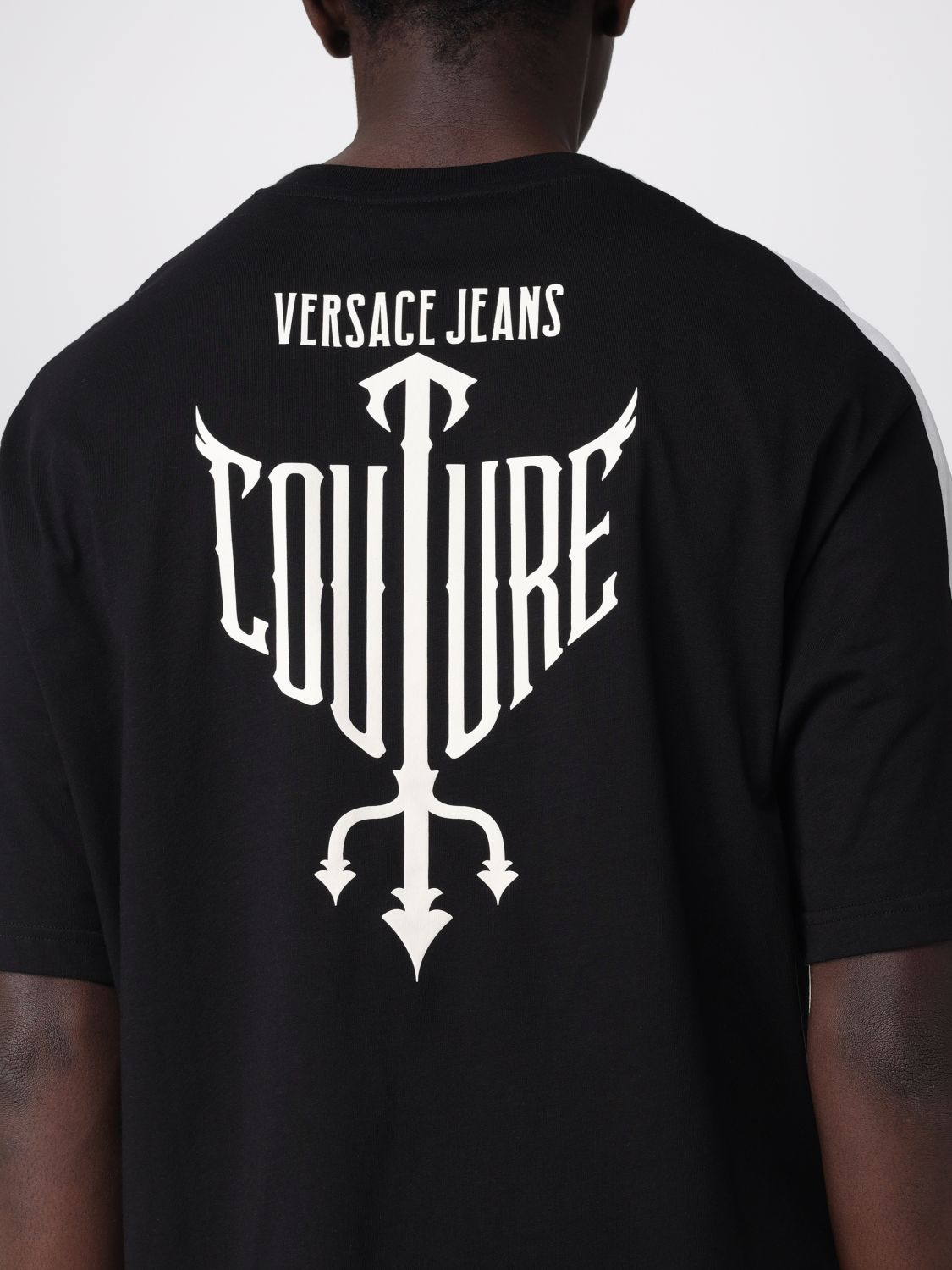 [VERSACE JEANS COUTURE] T-shirts Short Sleeve SS26 80GAHT07CJ00T 899