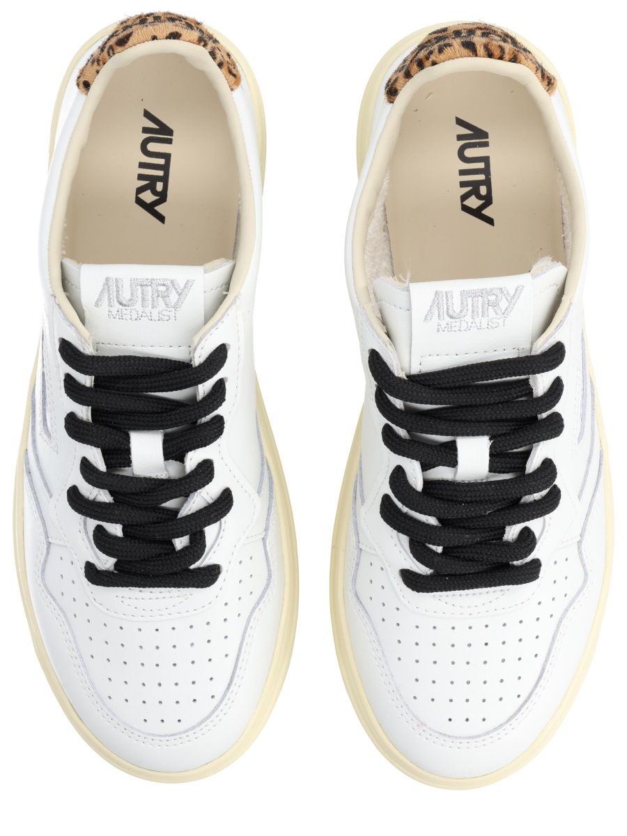 [AUTRY] Sneakers SS26 AULW_OC01