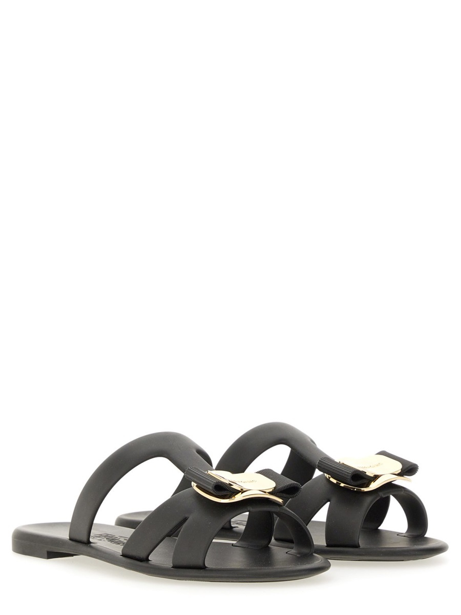[Ferragamo] Sandals SS26 779972_01J325001