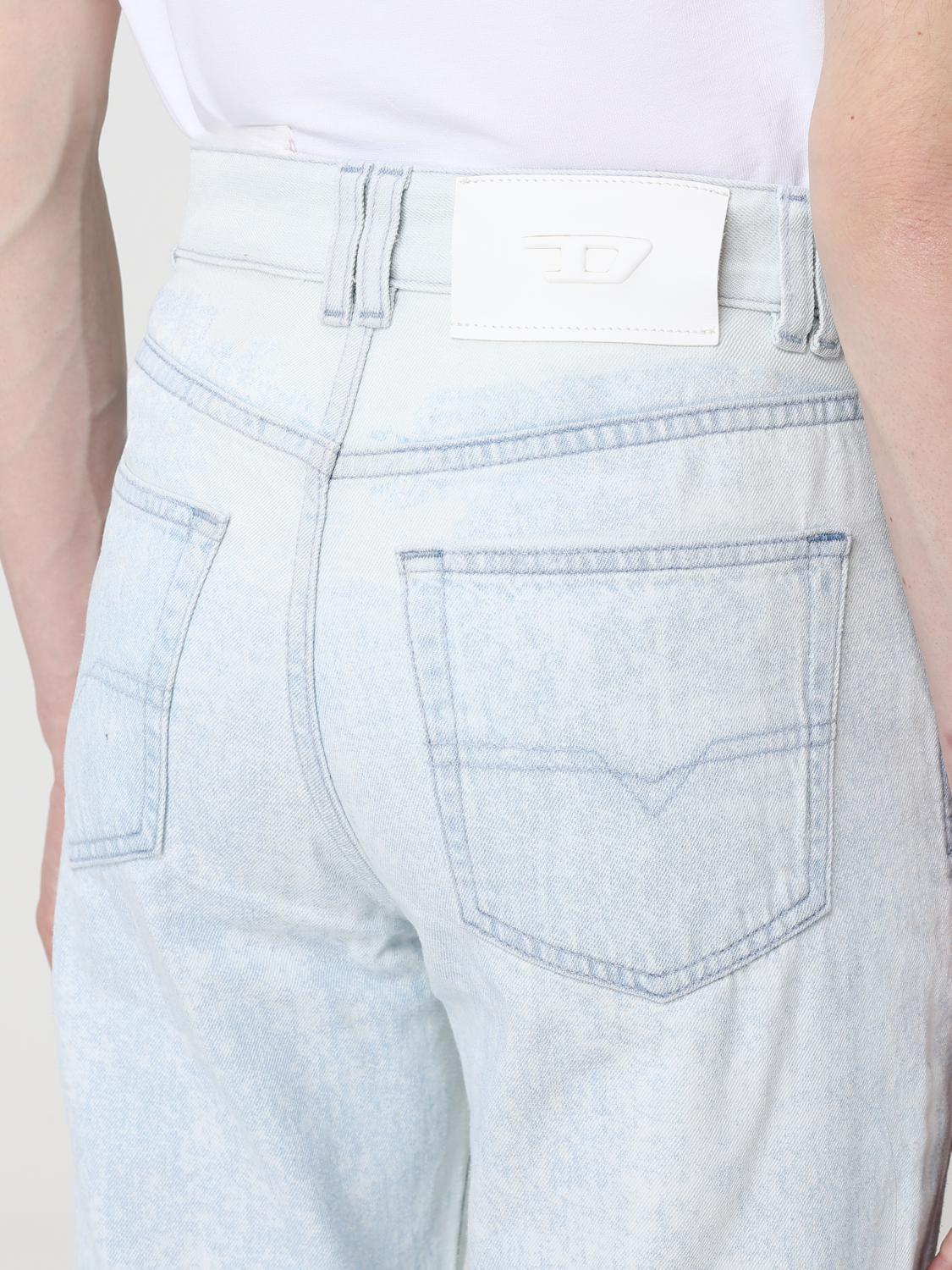 [Diesel] Jeans SS26 A2376109Q16 01