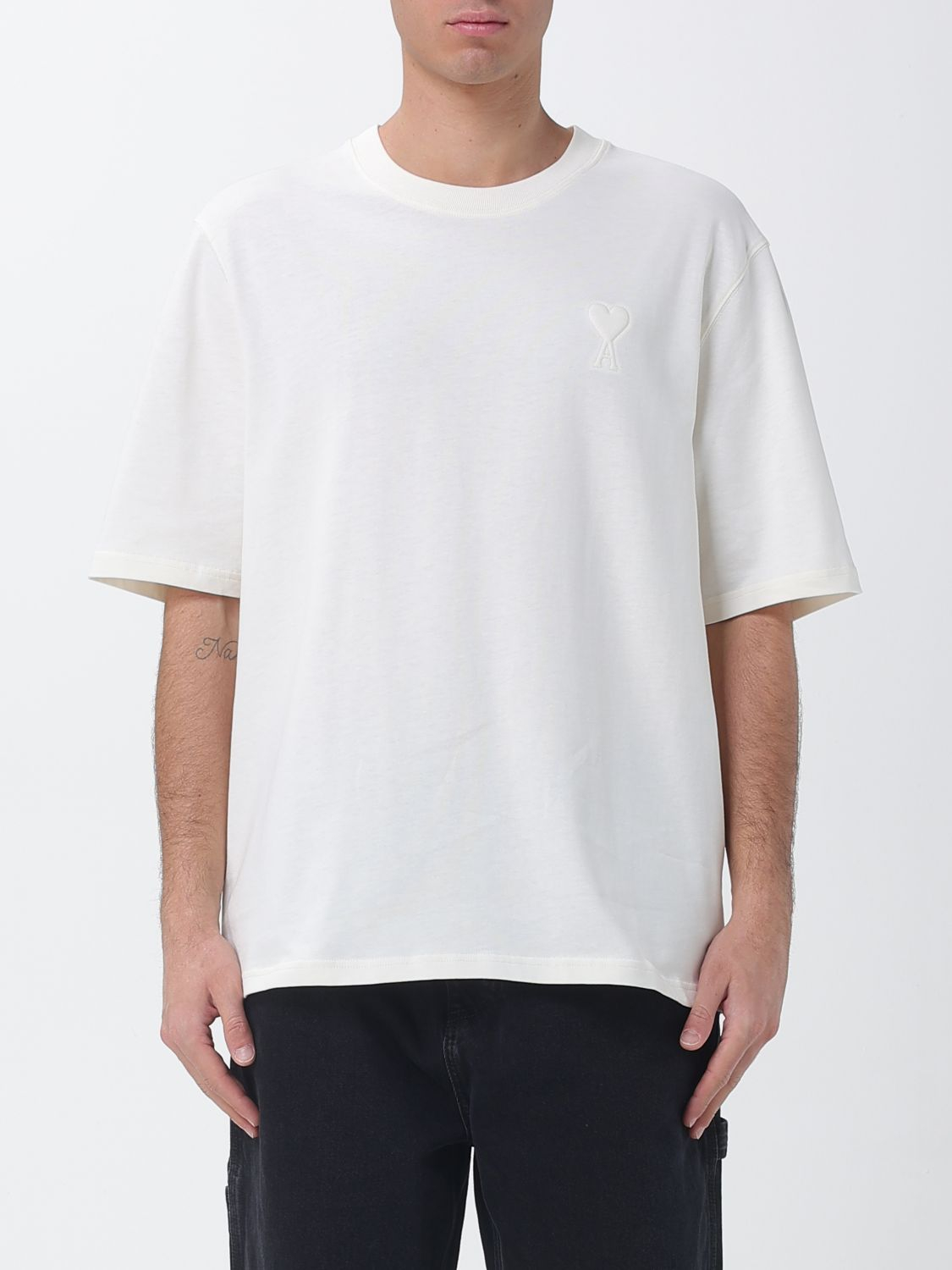 [Ami Paris] T-shirts Short Sleeve SS26 UTS357726 136