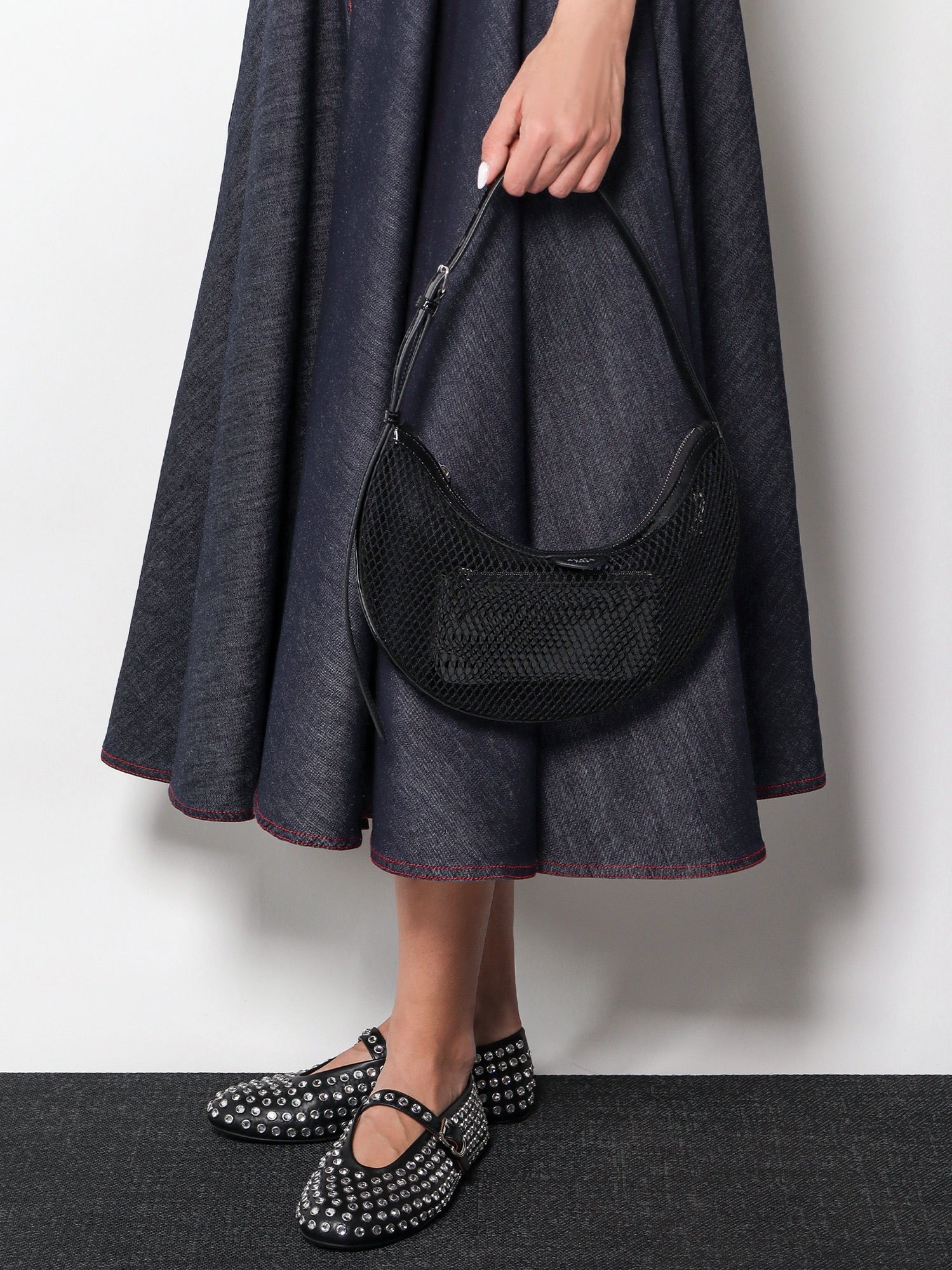 [Alaia] Flat shoes FW26 AA3A029CK116999