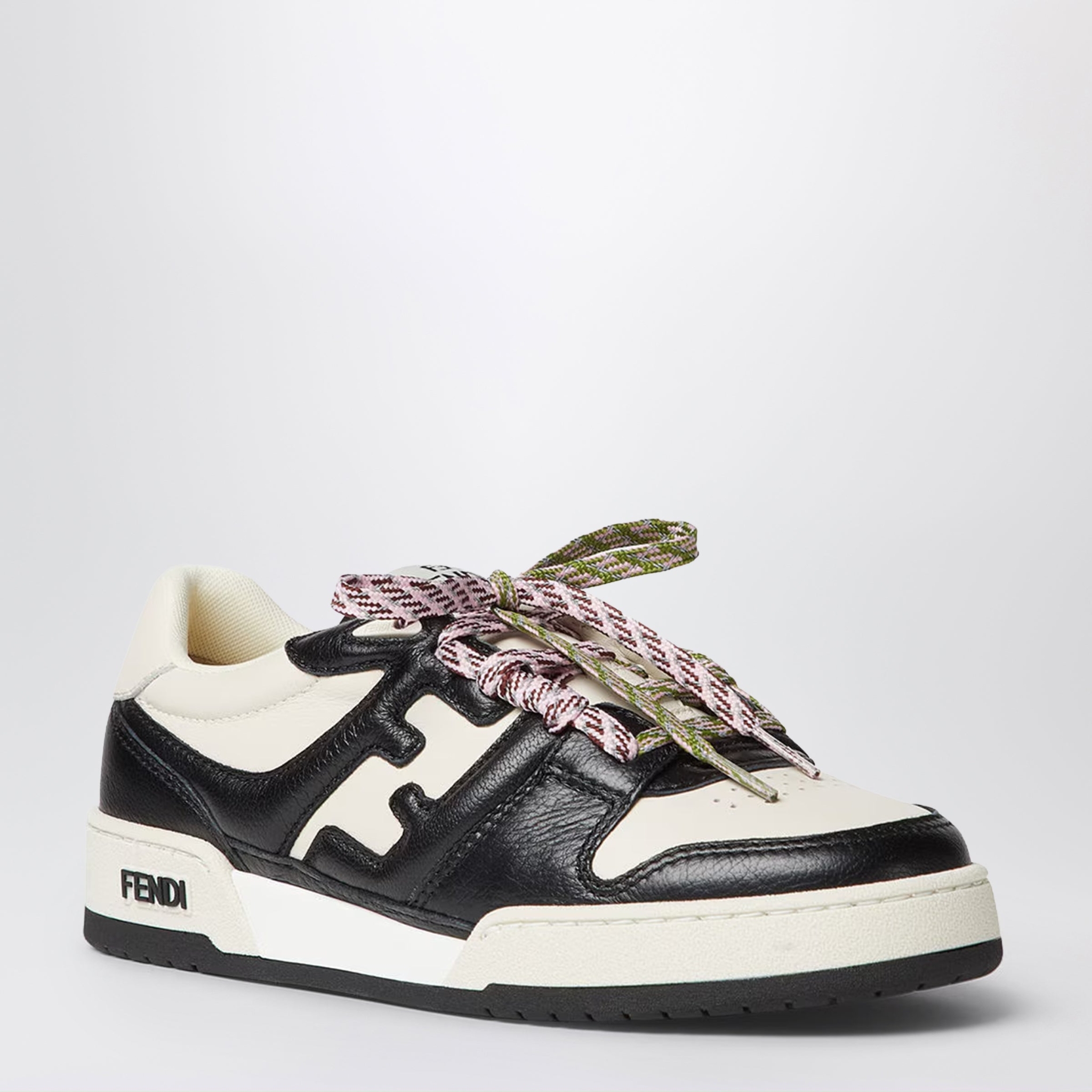 [Fendi] Sneakers SS26 8E8943AY1Q