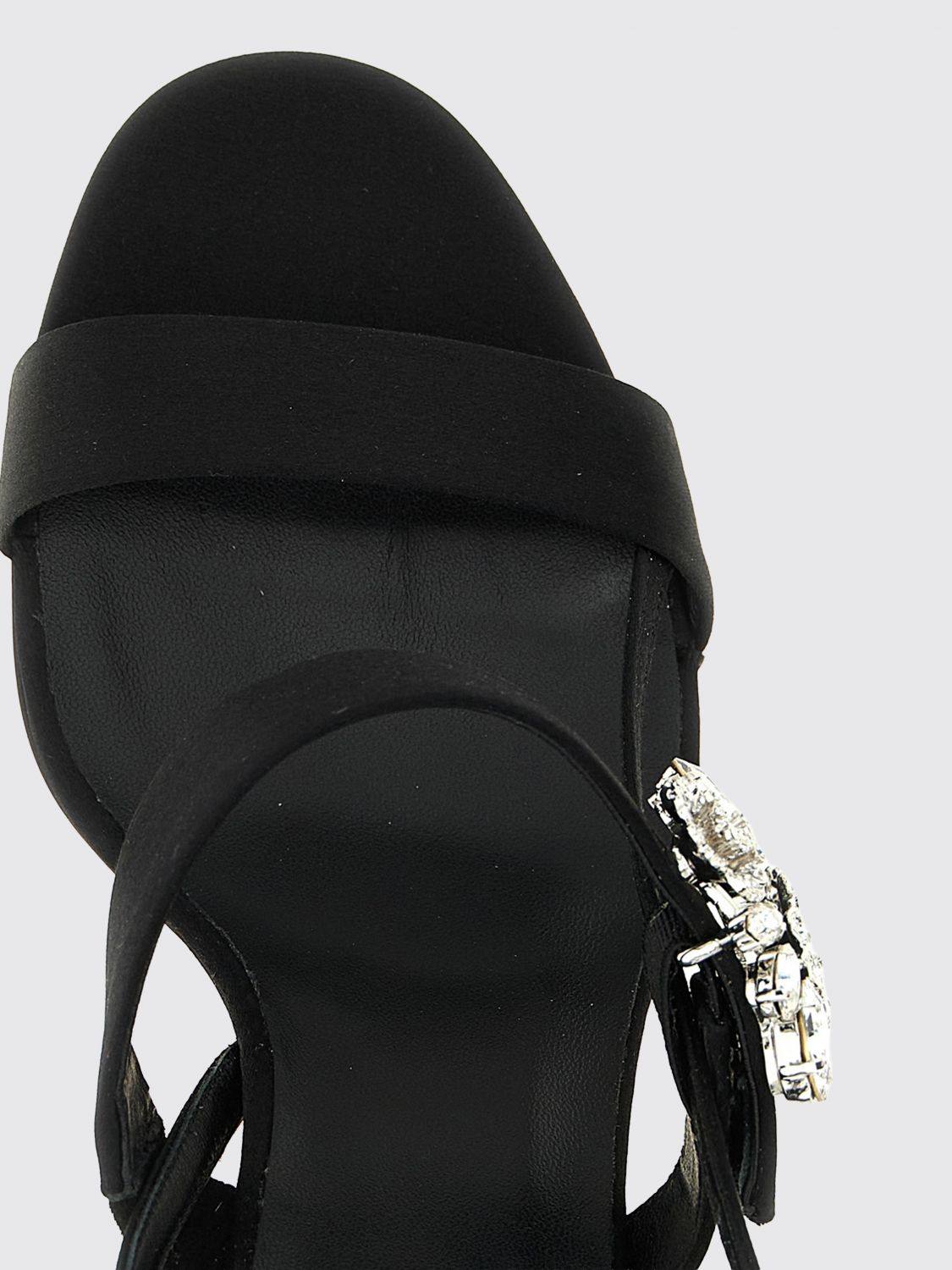 [Roger Vivier] Sandals SS26 RVW81544800RS0 B999