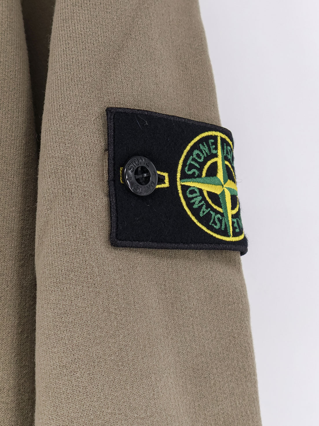 [Stone Island] Sweatshirt FW26 L2S156100048S0A20V005G