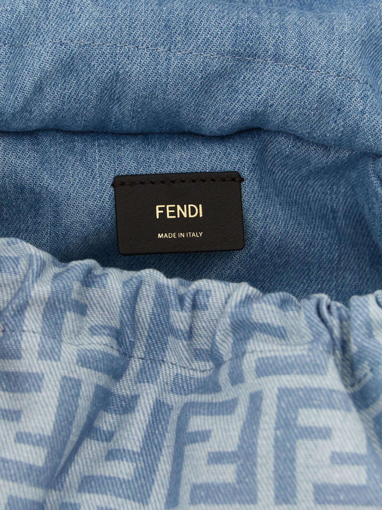 [Fendi] Shoulder bag FW26 8BR833AY6QF1WM6